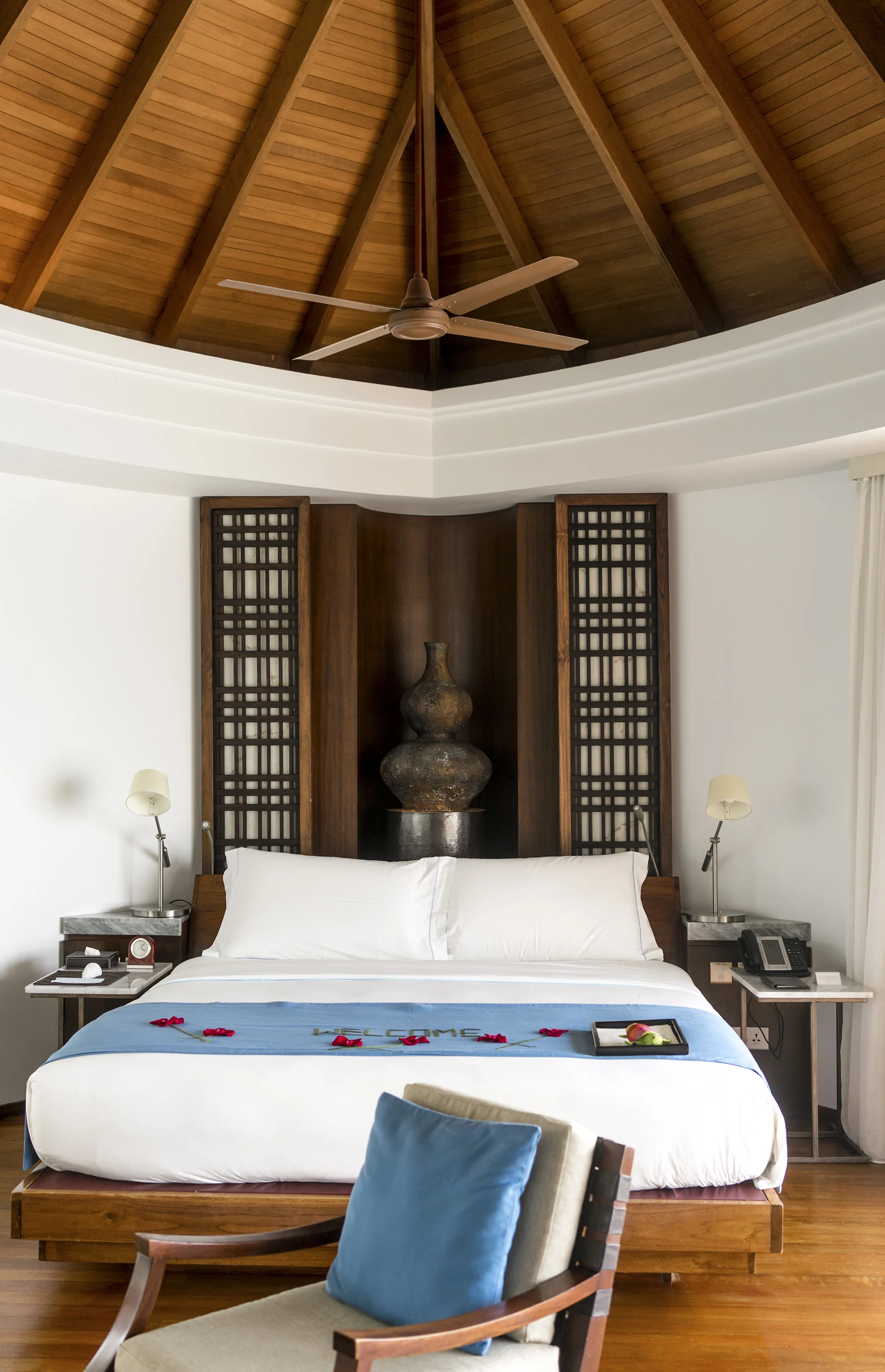 Water villa interiors 
