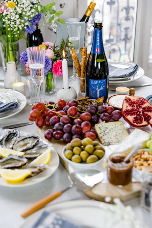 HOW TO HOST A PARISIAN-INSPIRED CHAMPAGNE PARTY — Rue Rodier
