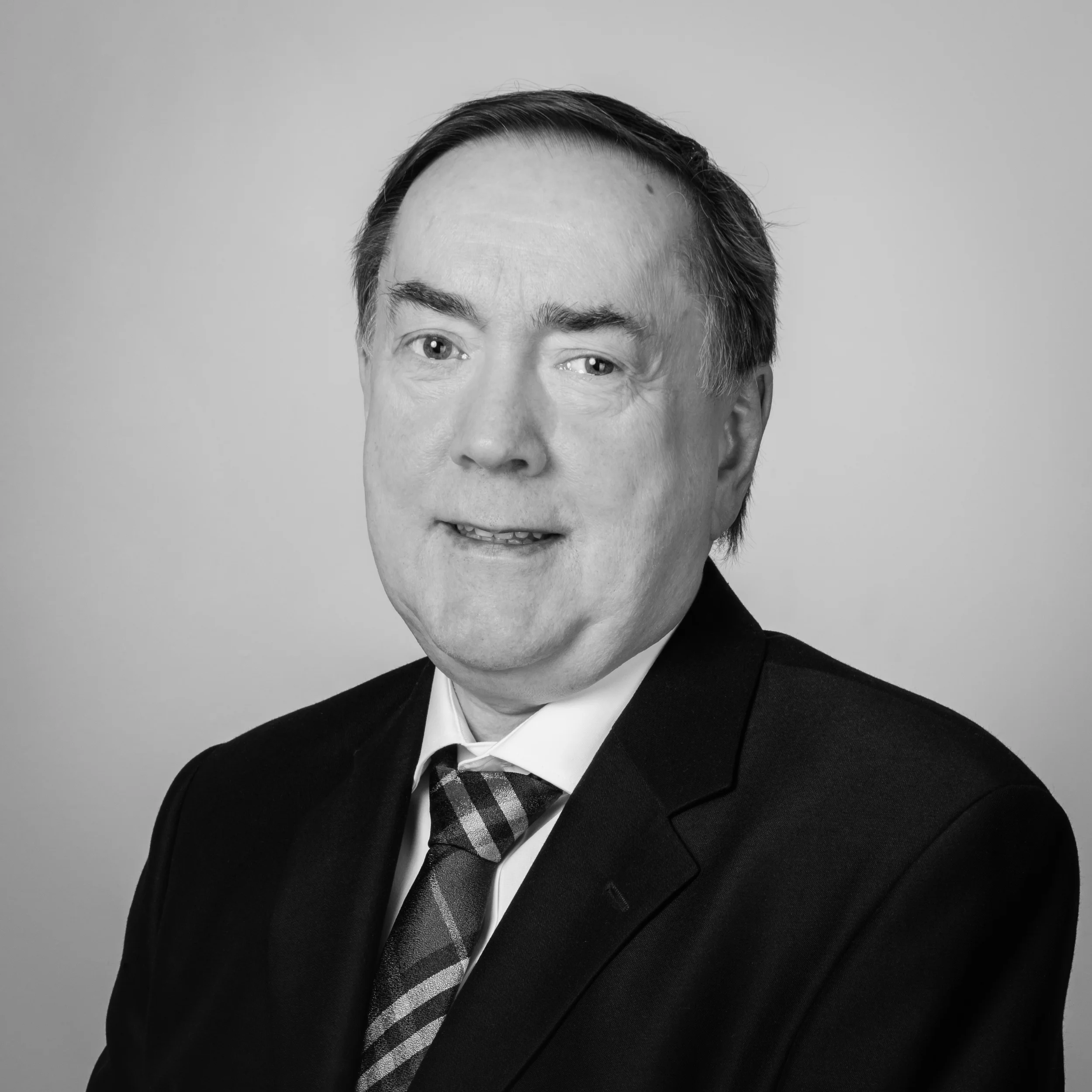 Portrett lite sort_hvit-2.jpg