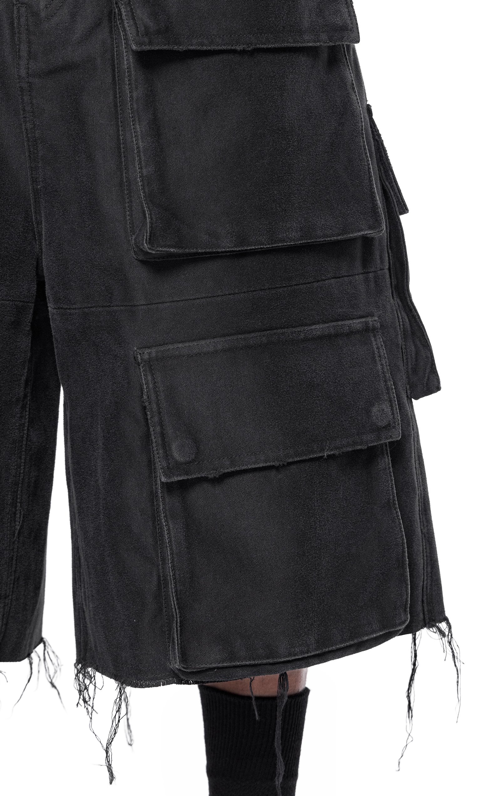 ARNODEFRANCE - K9 CARGO MEGA SHORTS 06.jpg