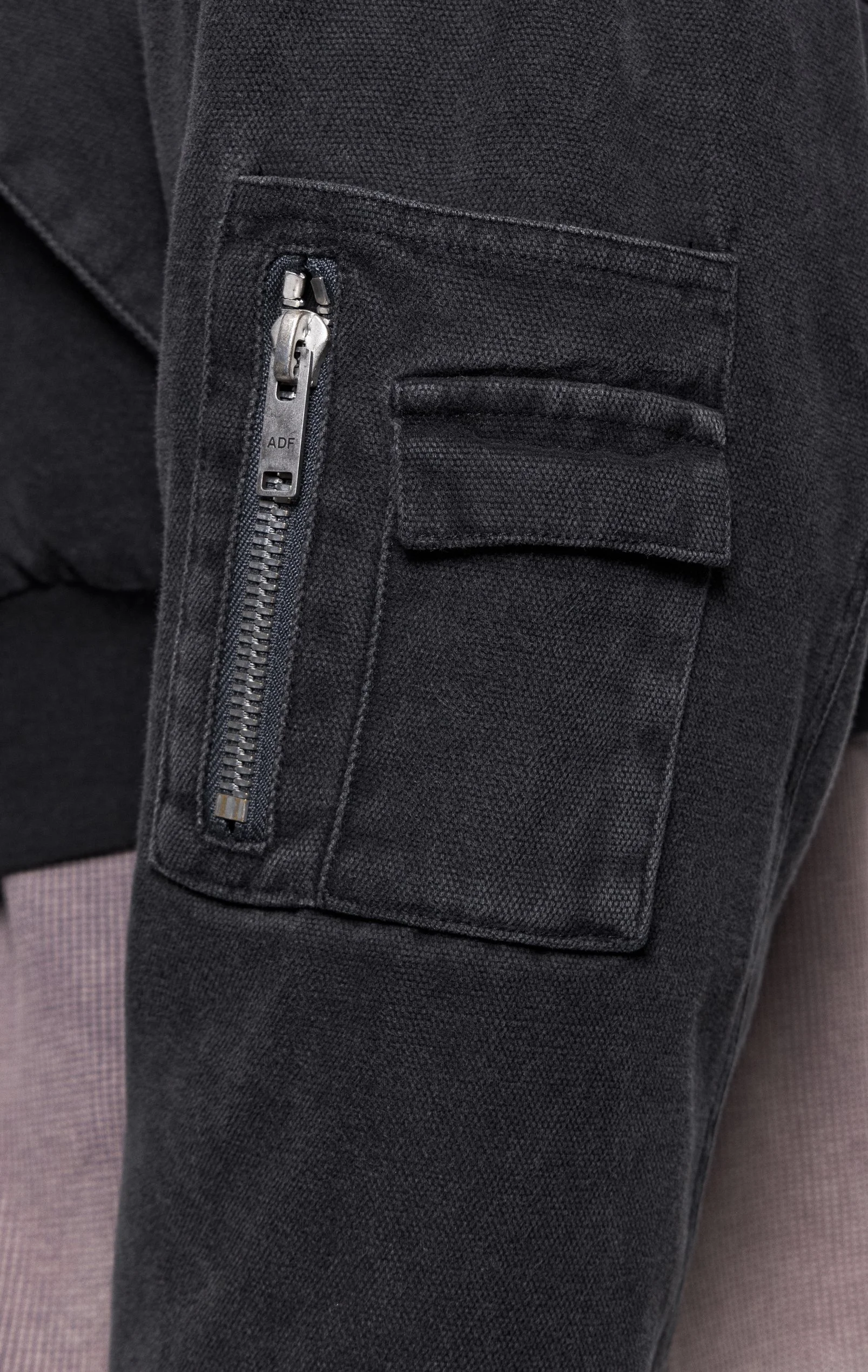 ARNODEFRANCE - BERLIN CROPPED BOMBER JACKET 09.jpg