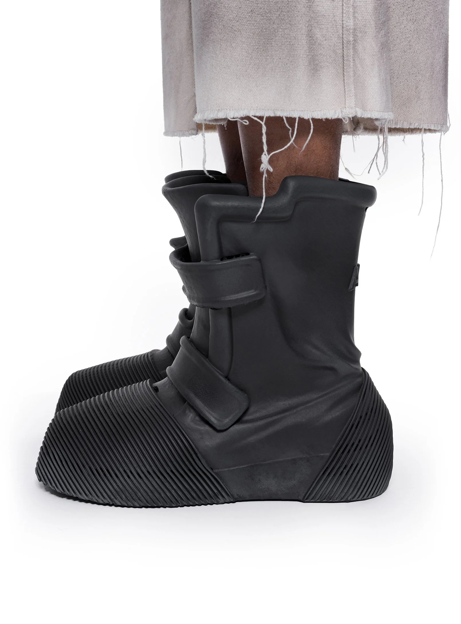 ARNODEFRANCE - PROTO TRNKS BOOTS 007.jpg