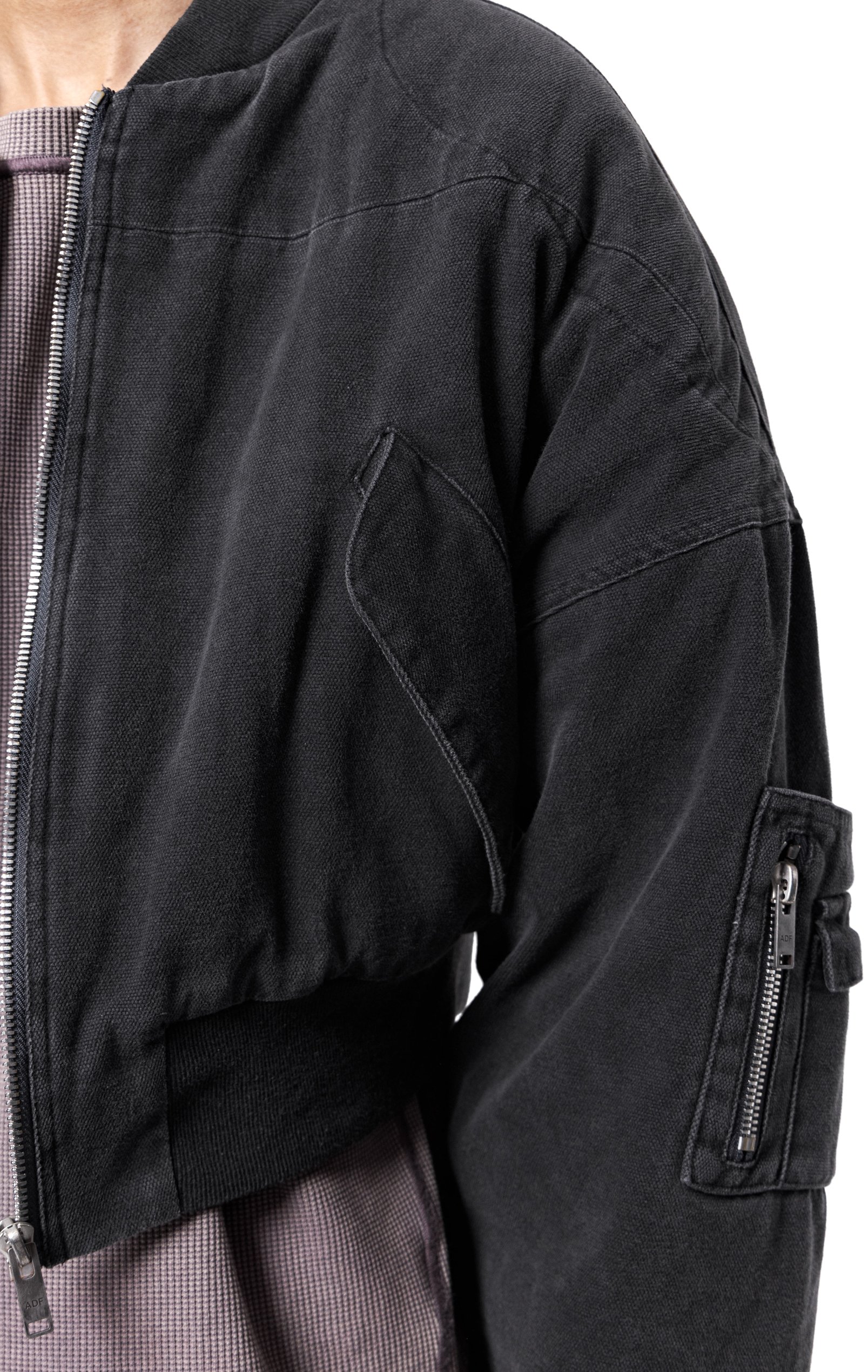 ARNODEFRANCE - BERLIN CROPPED BOMBER JACKET 05.jpg