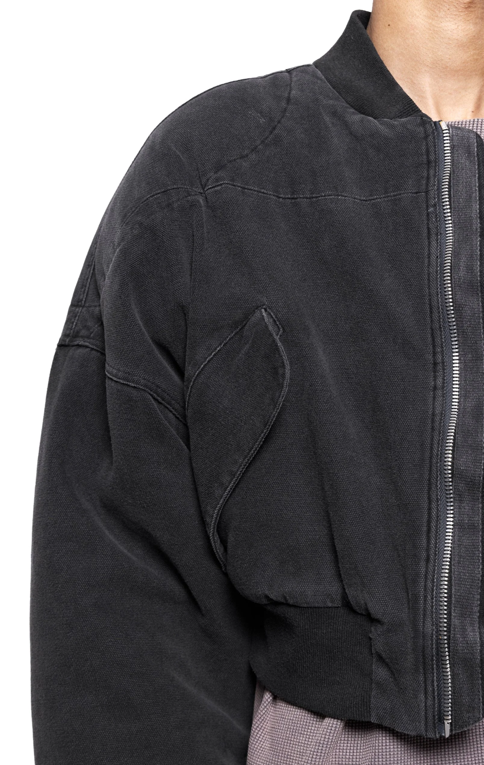 ARNODEFRANCE - BERLIN CROPPED BOMBER JACKET 07.jpg