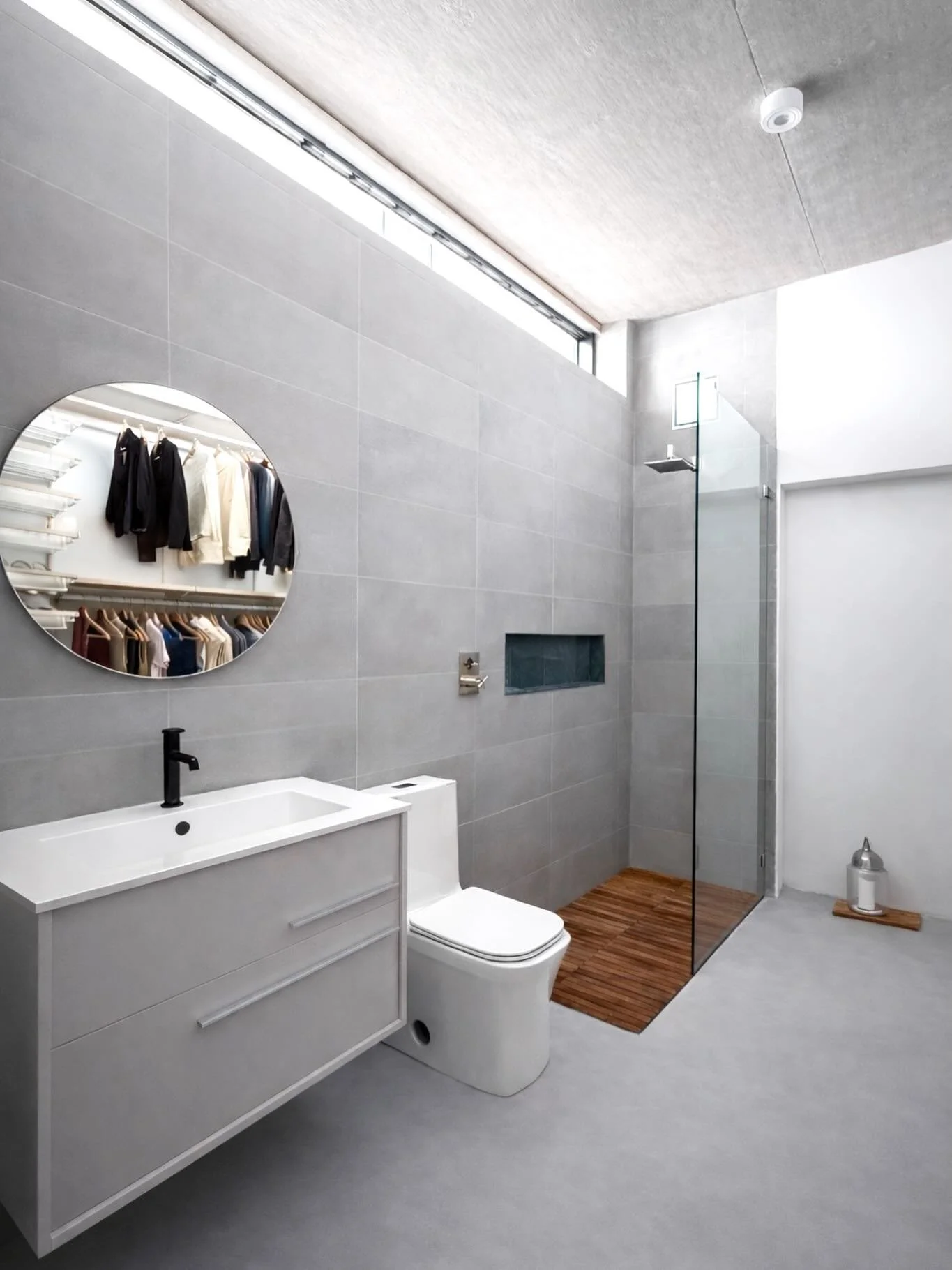 Sleek and modern bathroom / dressing design in a newly renovated expanded home. 
#homerenovation 
#homedesign 
#newcontruction 
#homeaddition 
#miamibeachconstruction