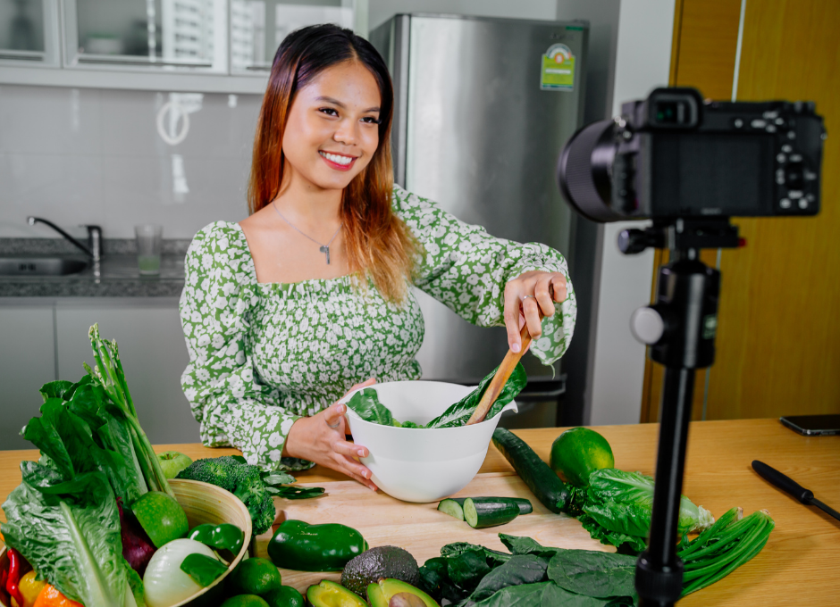 How to Become a Food Content Creator