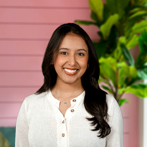 Daniela Iturres • Graphic Designer