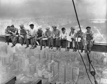 THE HISTORY BEHIND THE PICTURE: "Lunch atop a skyscraper"