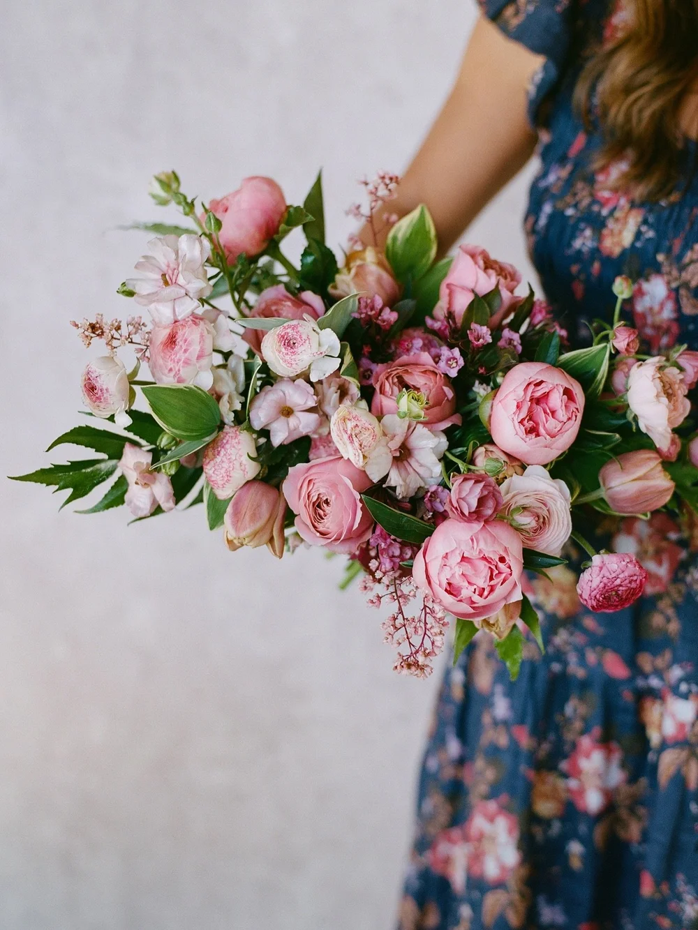 A roundup of just a few of the bouquets that I had the pleasure of designing this past season 🤍 I cannot wait for all the beauty to come in 2026 &amp; THANK YOU to all of the couples who choose to work with us for your wedding florals!

Photography 