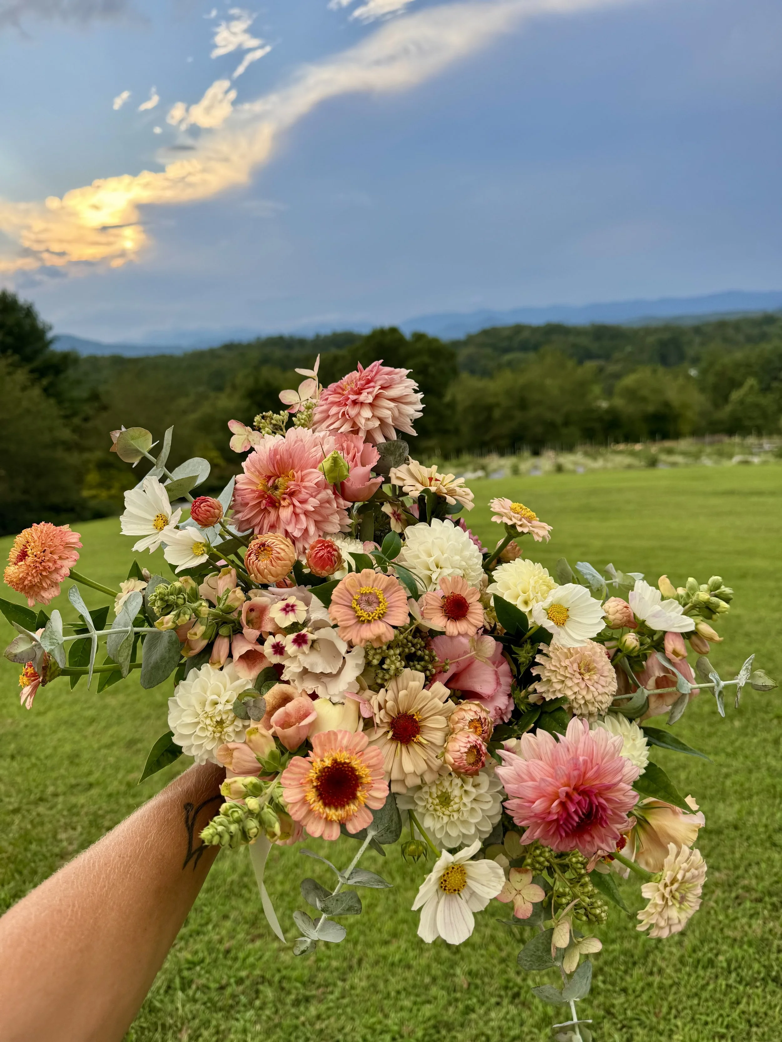 Aug elopement bouquet.jpeg