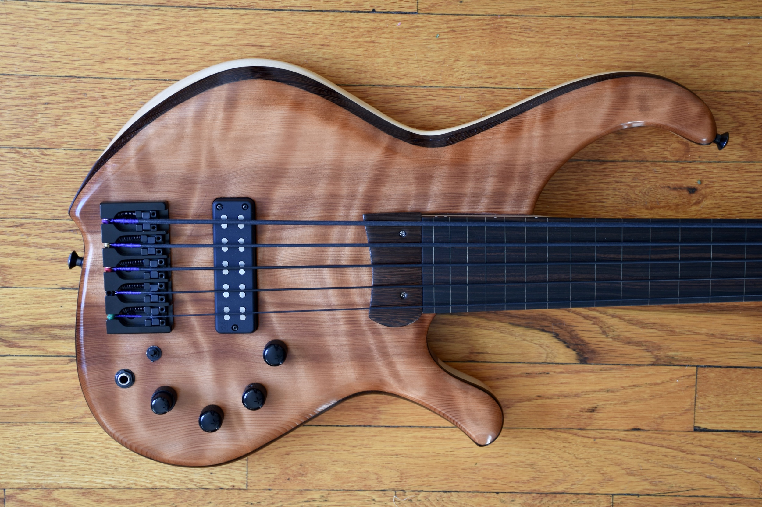 LowDown Custom 5F