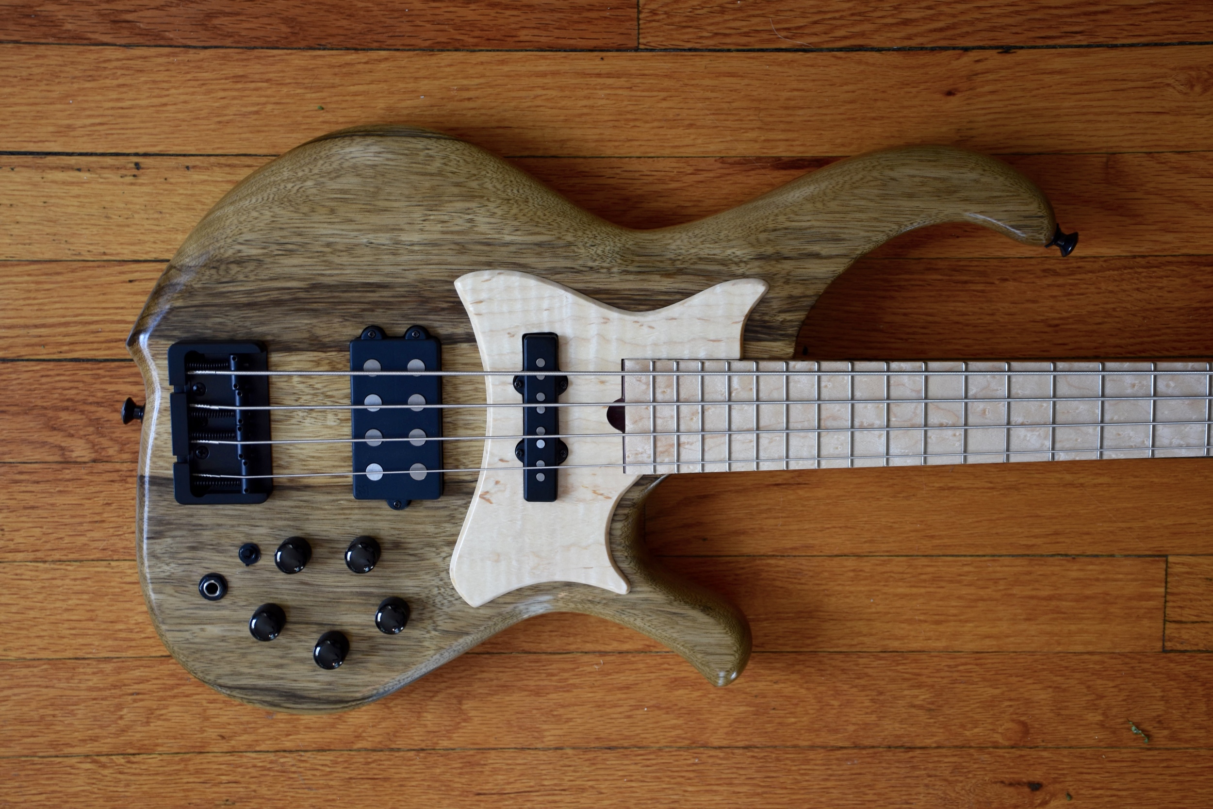 LowDown Custom 4