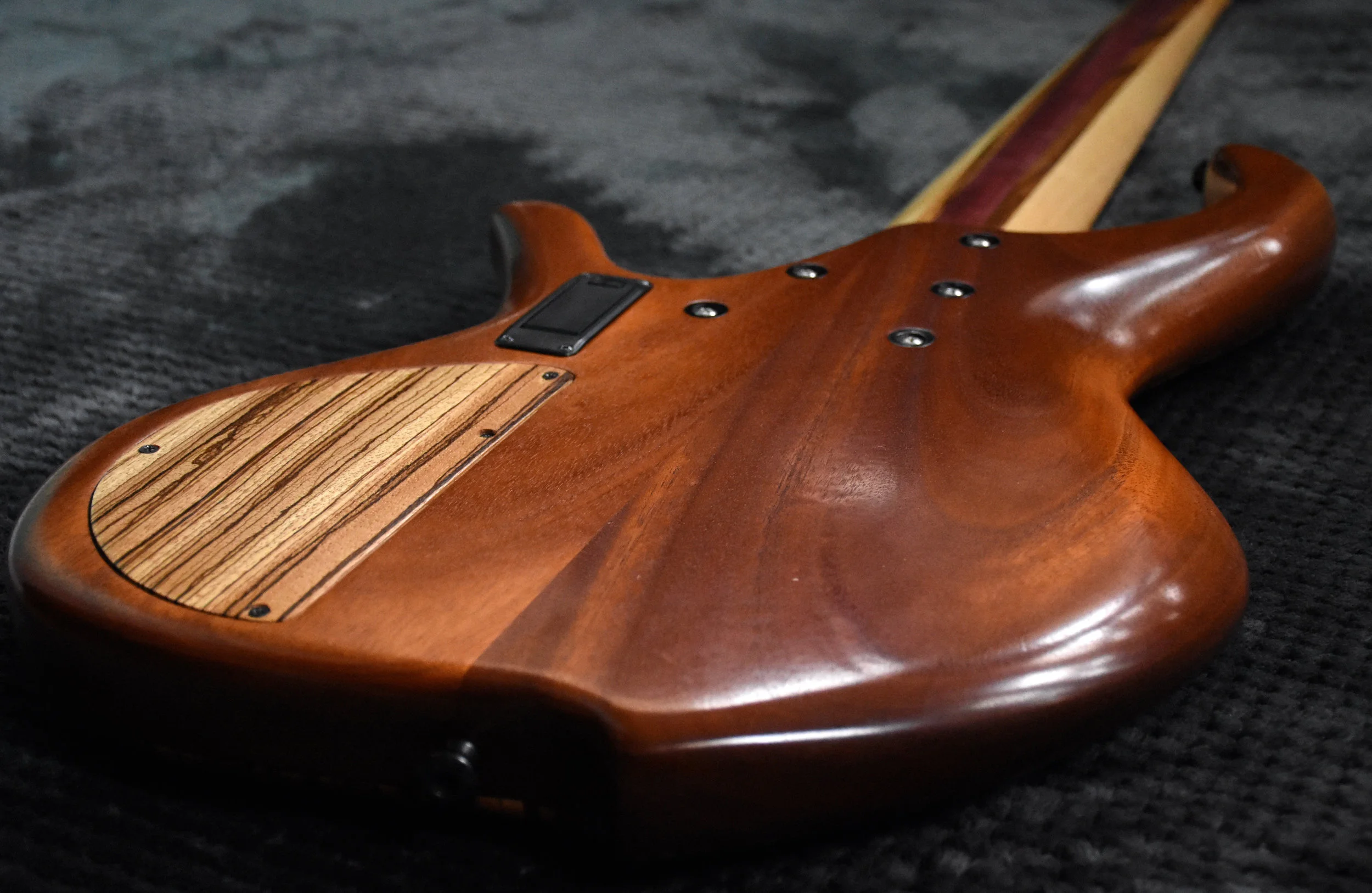 LowDown Custom 6