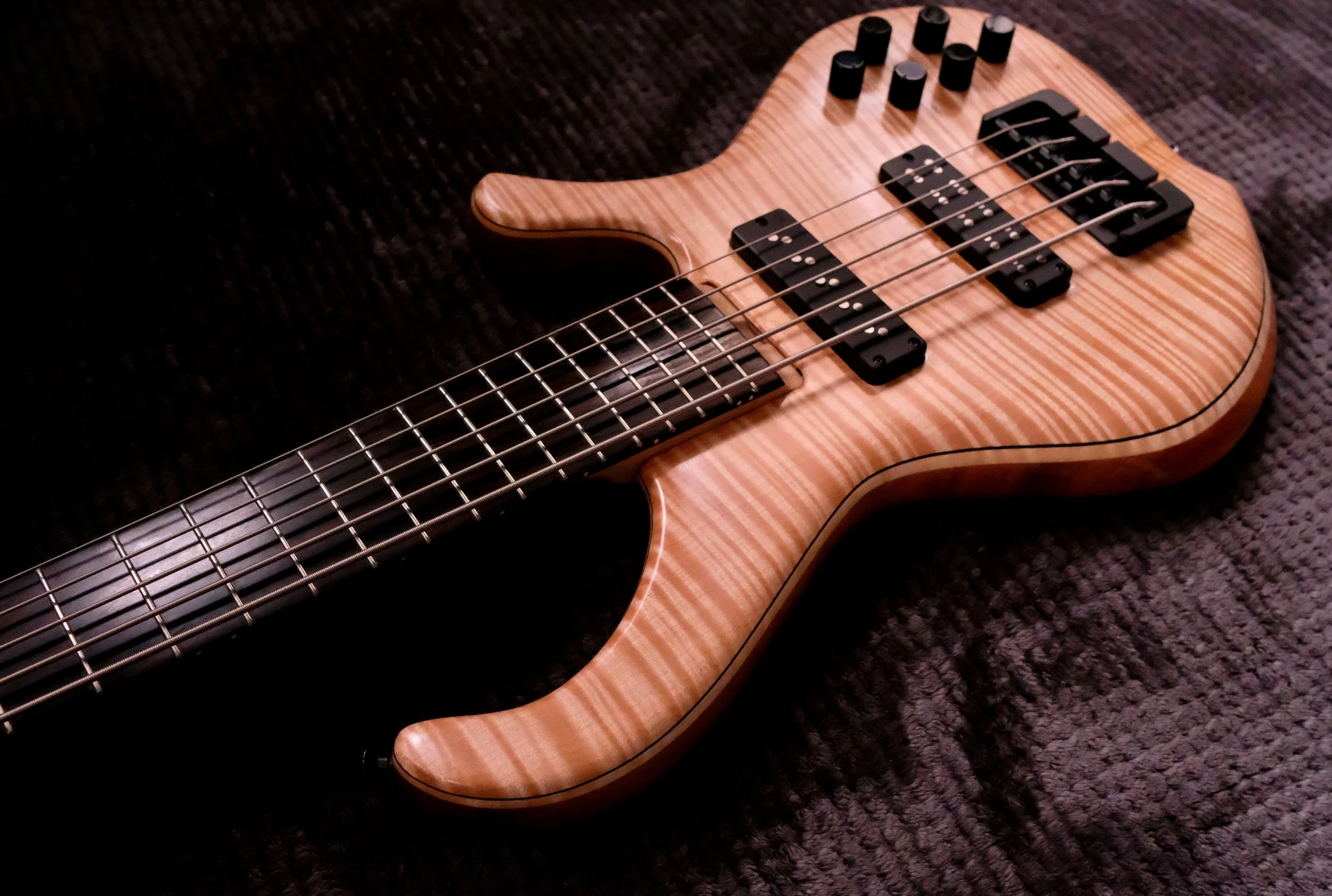 LowDown Custom 5