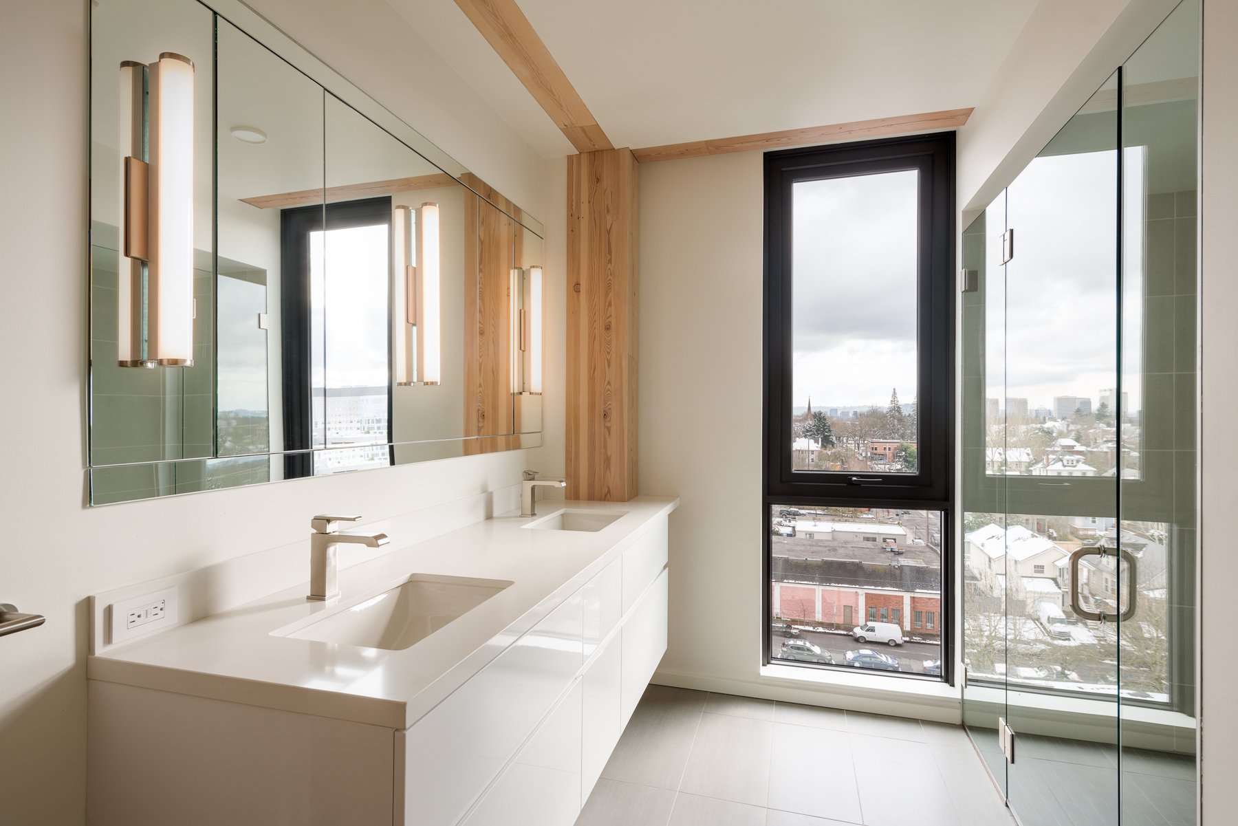 C12 master bath jpg.jpg