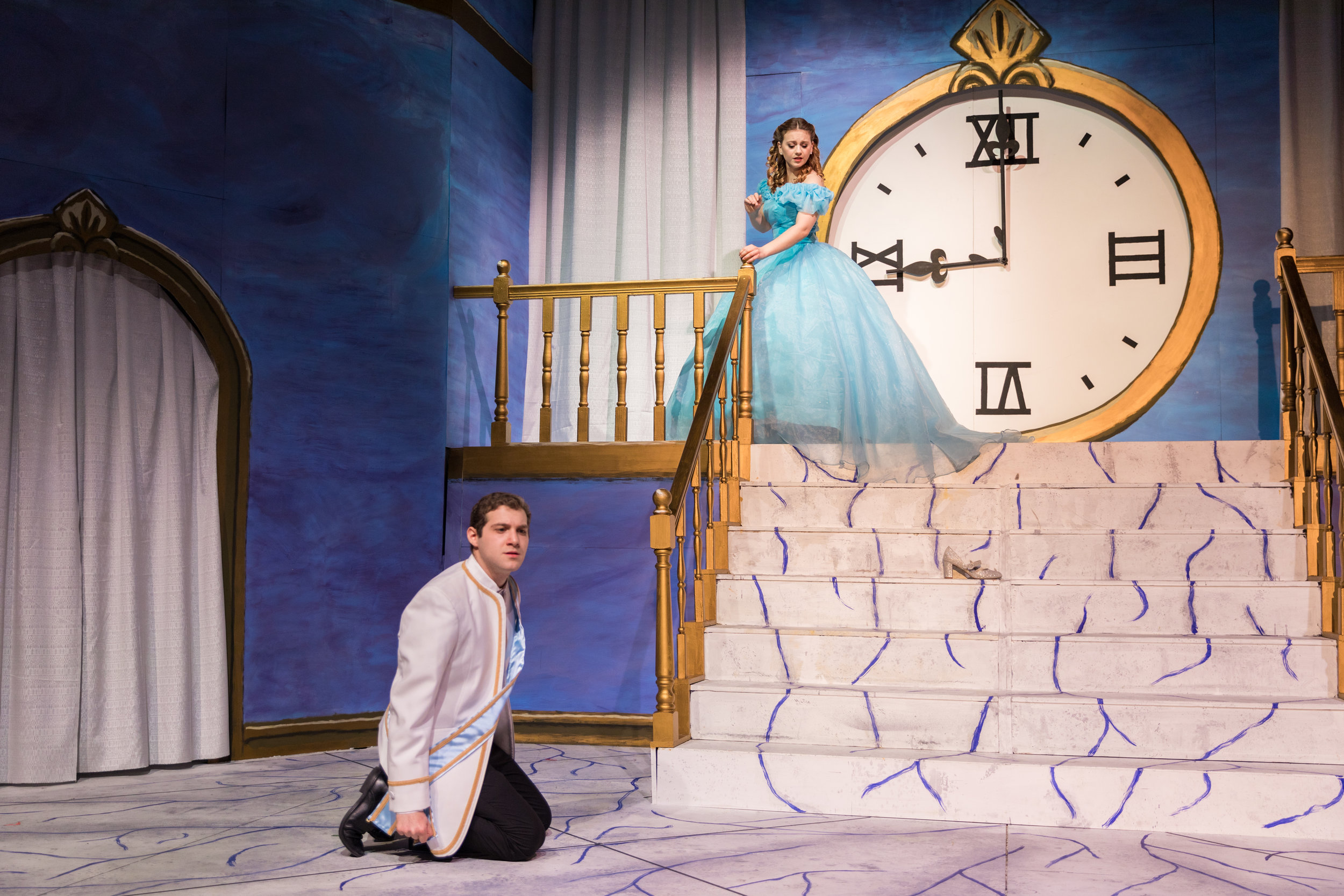  Act II: Cendrillon (Arianna Paz ‘19) reluctantly runs away from Le Prince Charmant (Samuel Rosner ‘20) at the Prince’s Ball. Photo: Joshua Chiang. 
