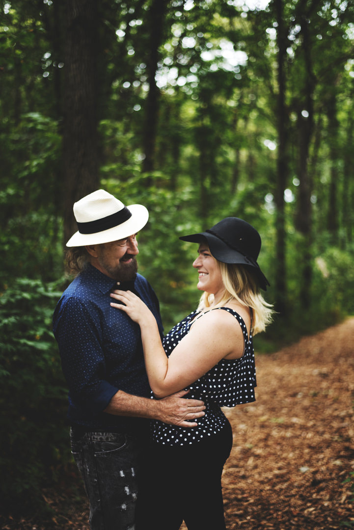 Taltree-Aroretum-Indiana-Couples-Sessions036.jpg