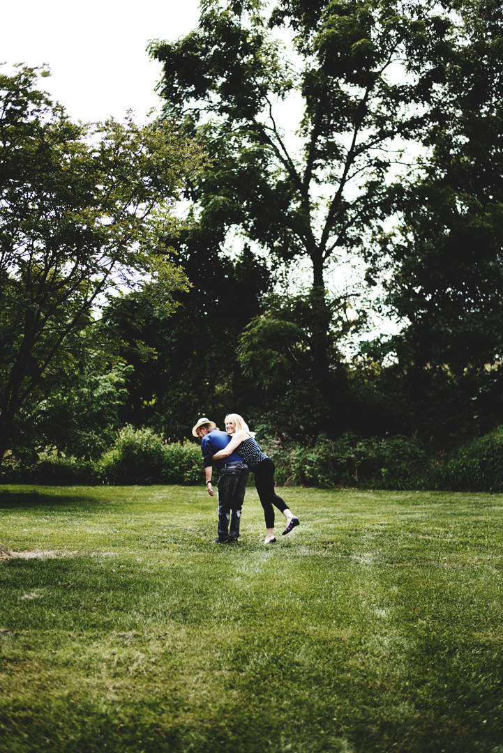 Taltree-Aroretum-Indiana-Couples-Sessions069.jpg