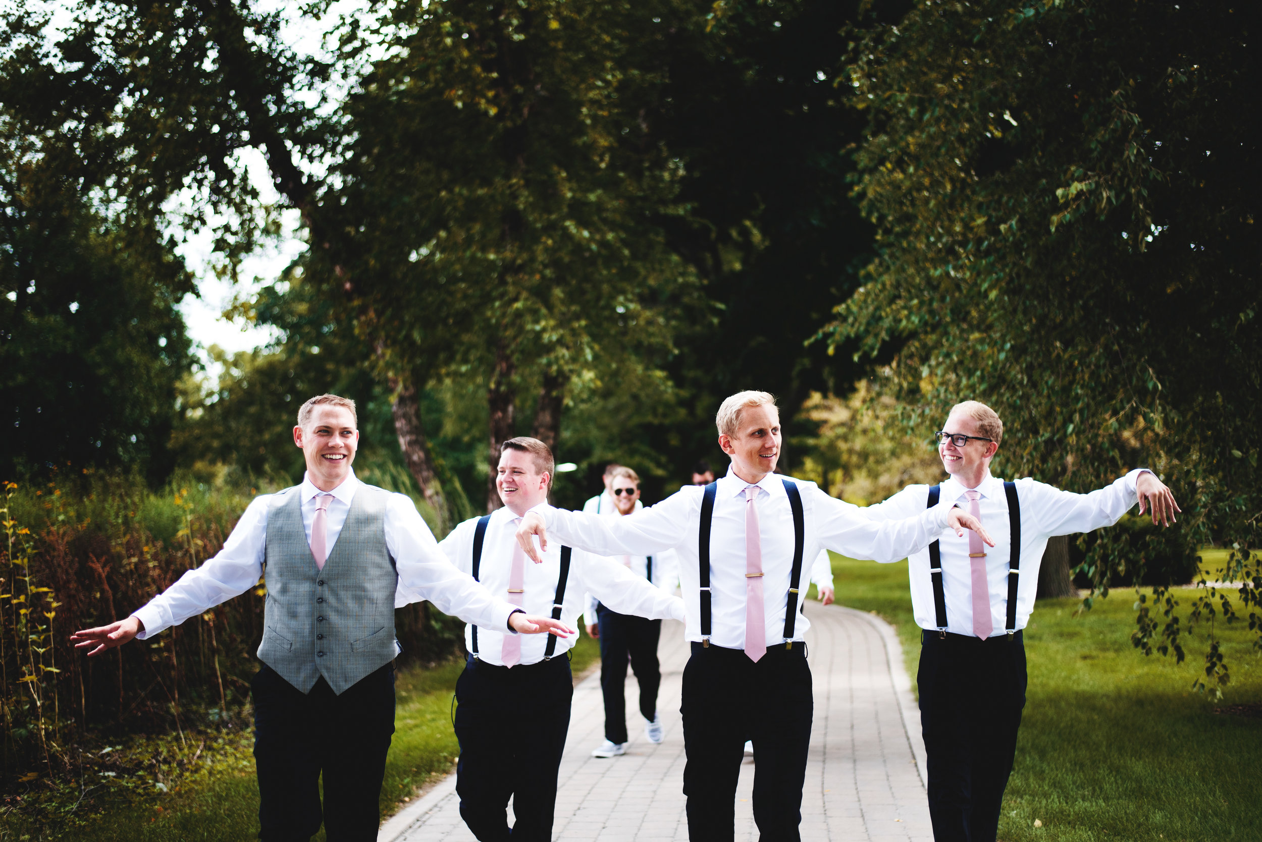 4_BridalParty205.jpg