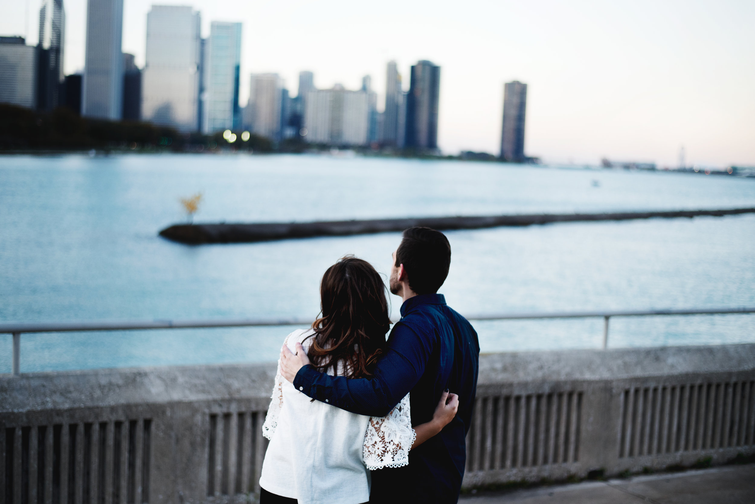 Chicago-Fall-Engagement-Session_0092.jpg
