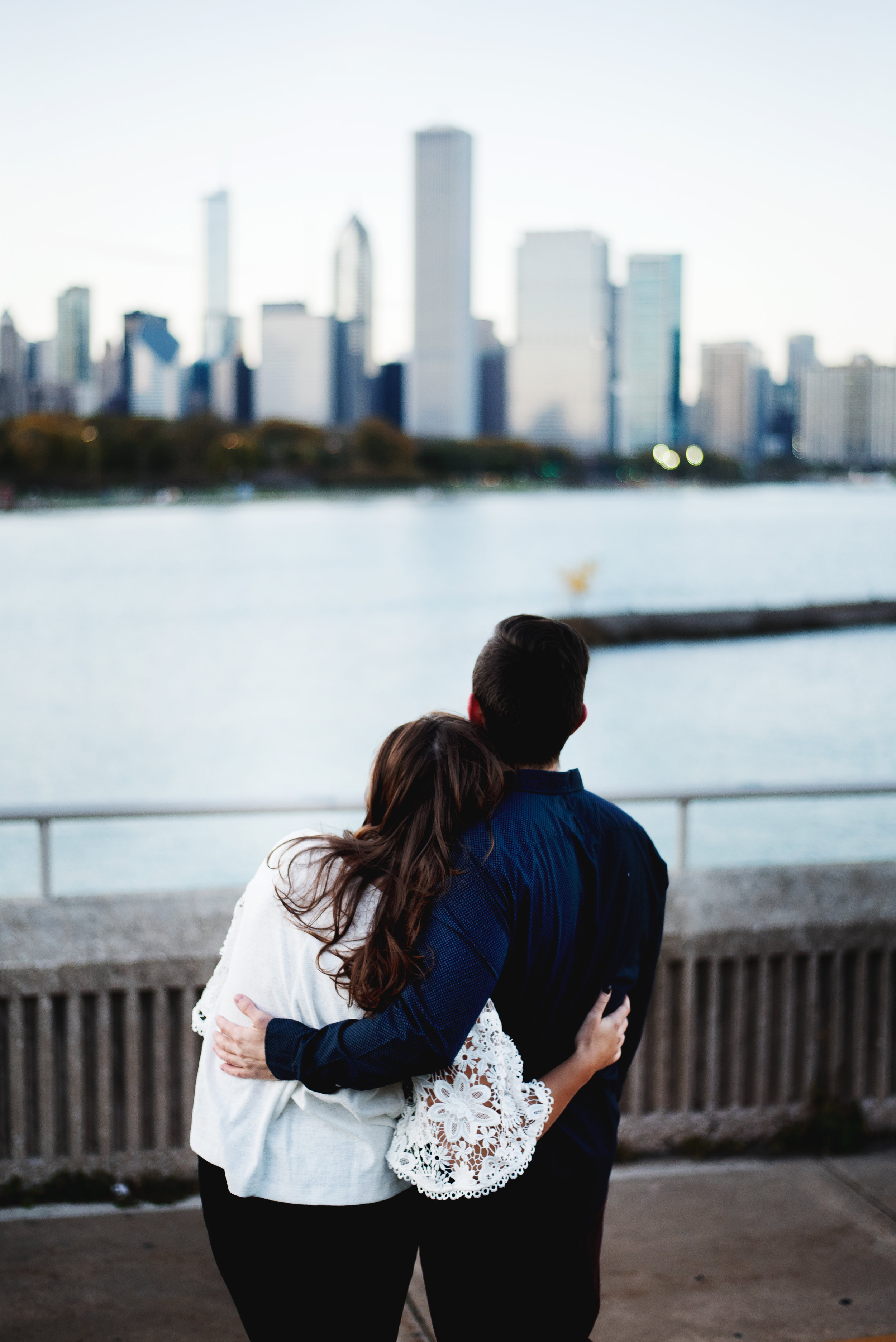 Chicago-Fall-Engagement-Session_0094.jpg