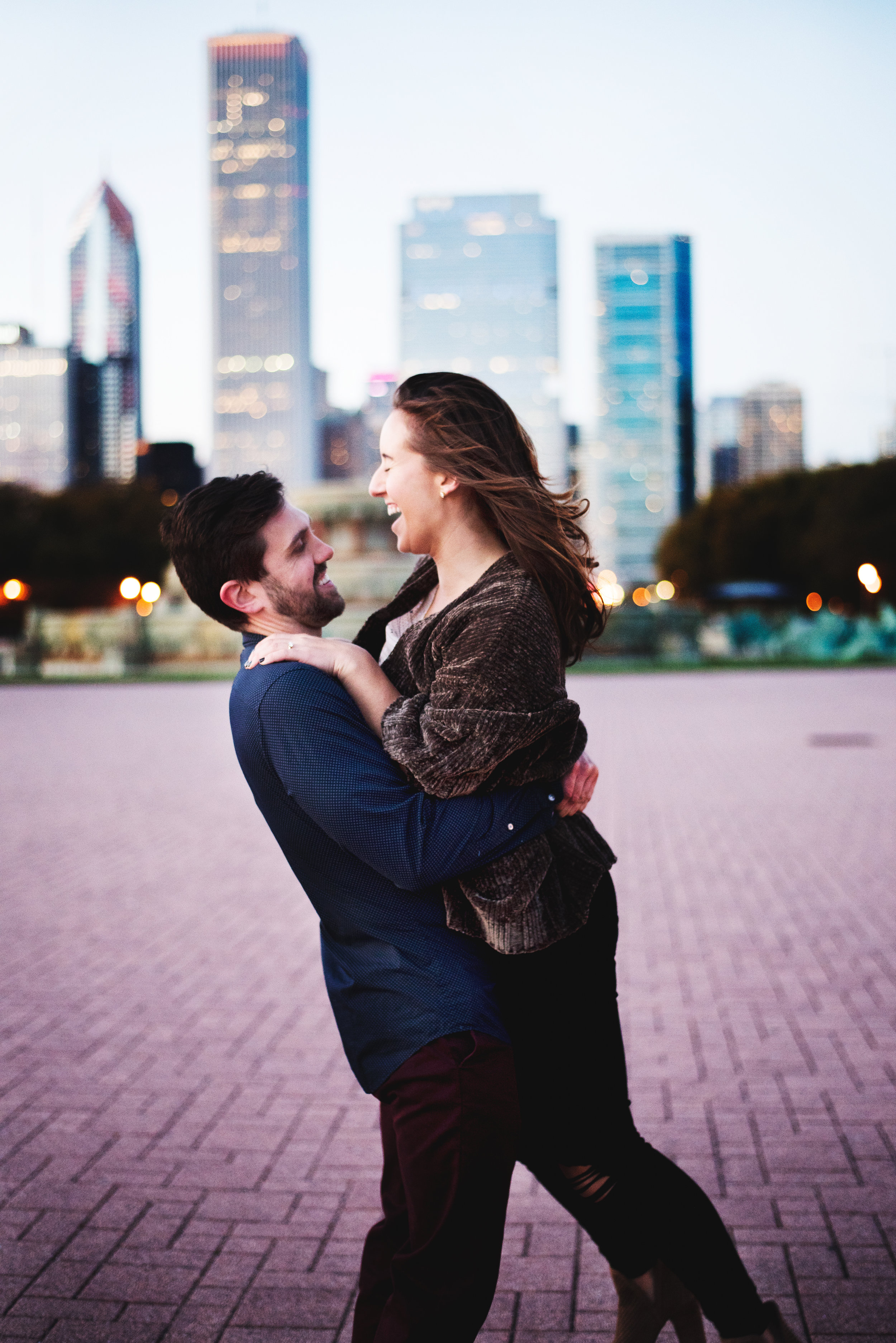 Chicago-Fall-Engagement-Session_0162.jpg