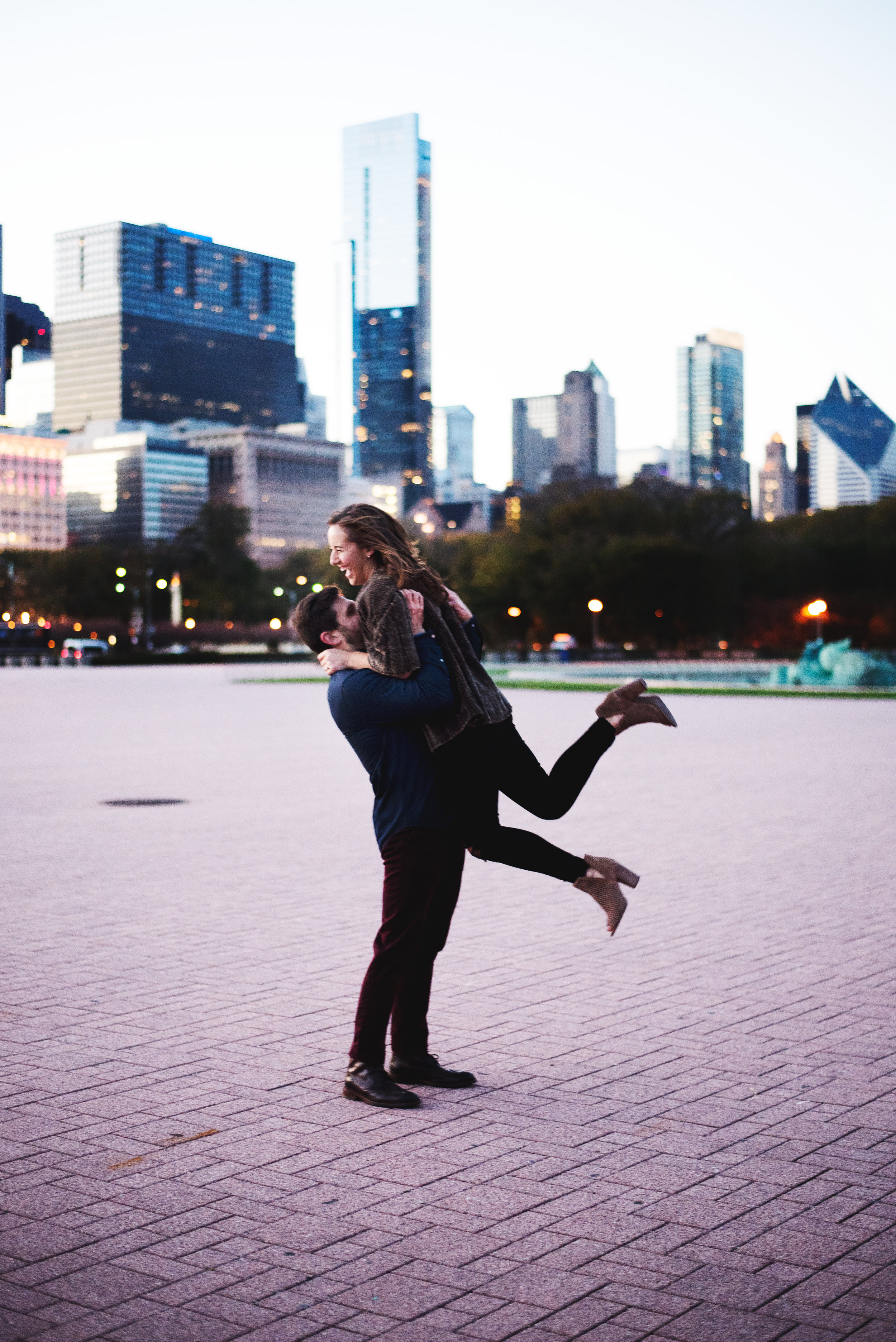 Chicago-Fall-Engagement-Session_0161.jpg