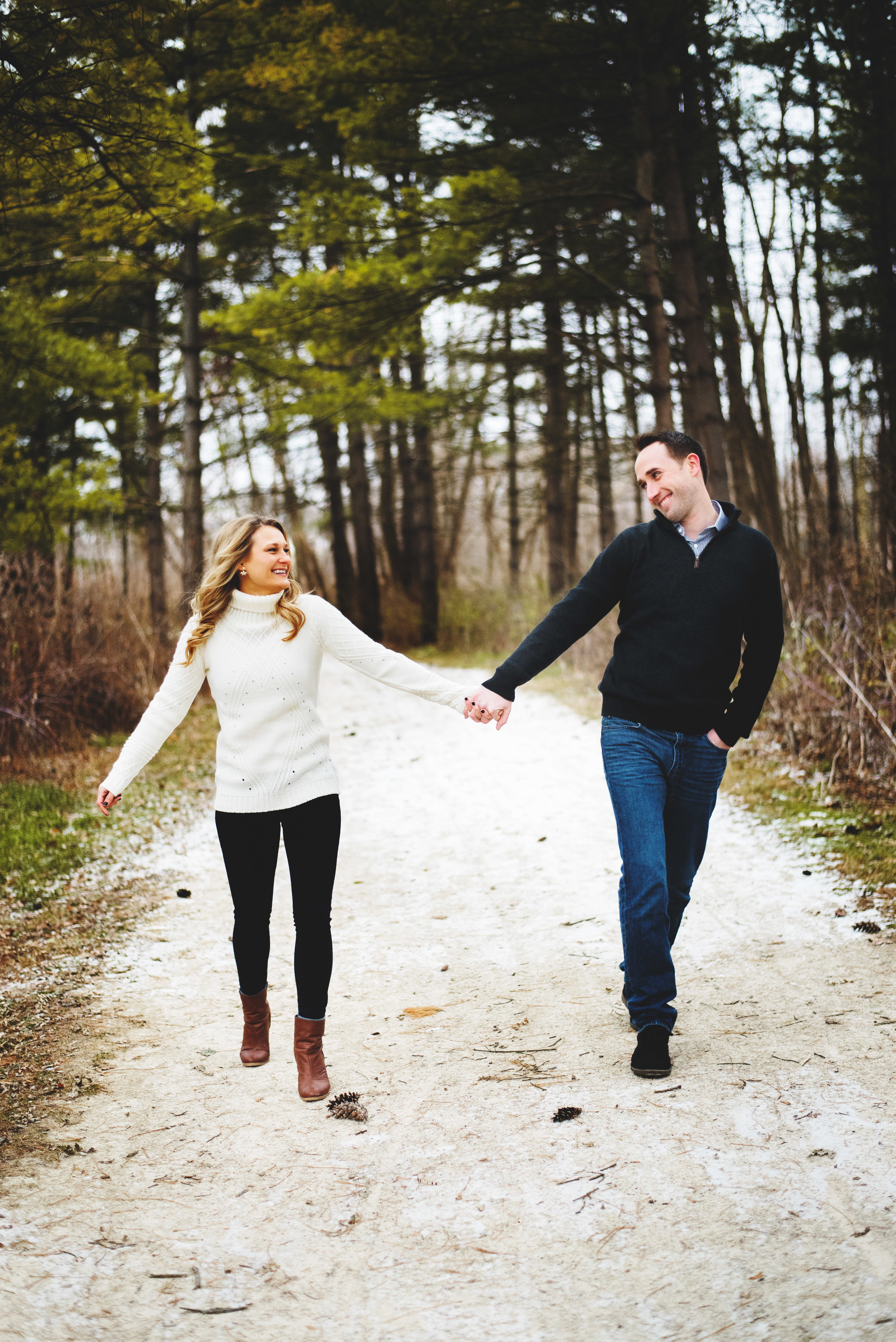 Blackwell-Forest-Preserve-Chicgao-Engagement024.jpg