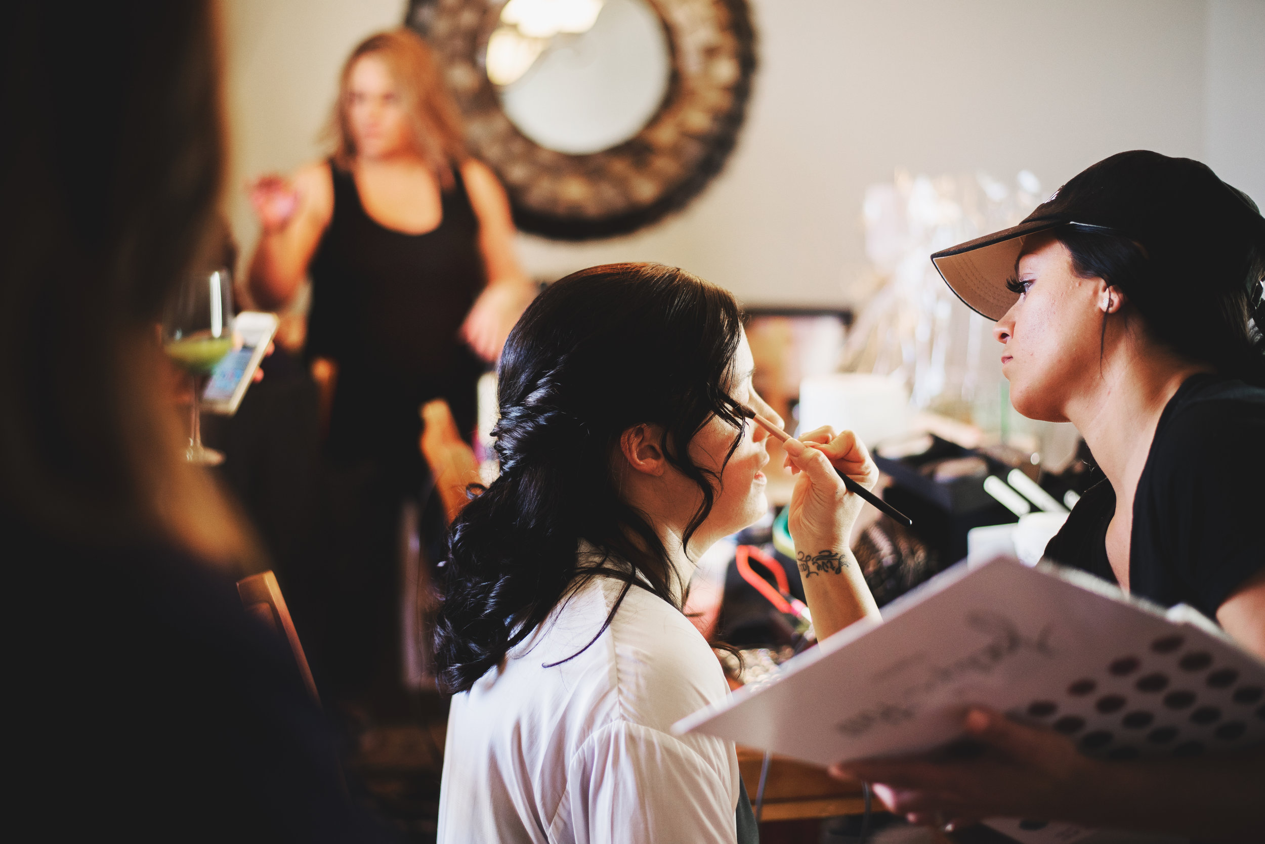 1-Hagen-Rockford-Wedding-Getting-Ready_0014.jpg