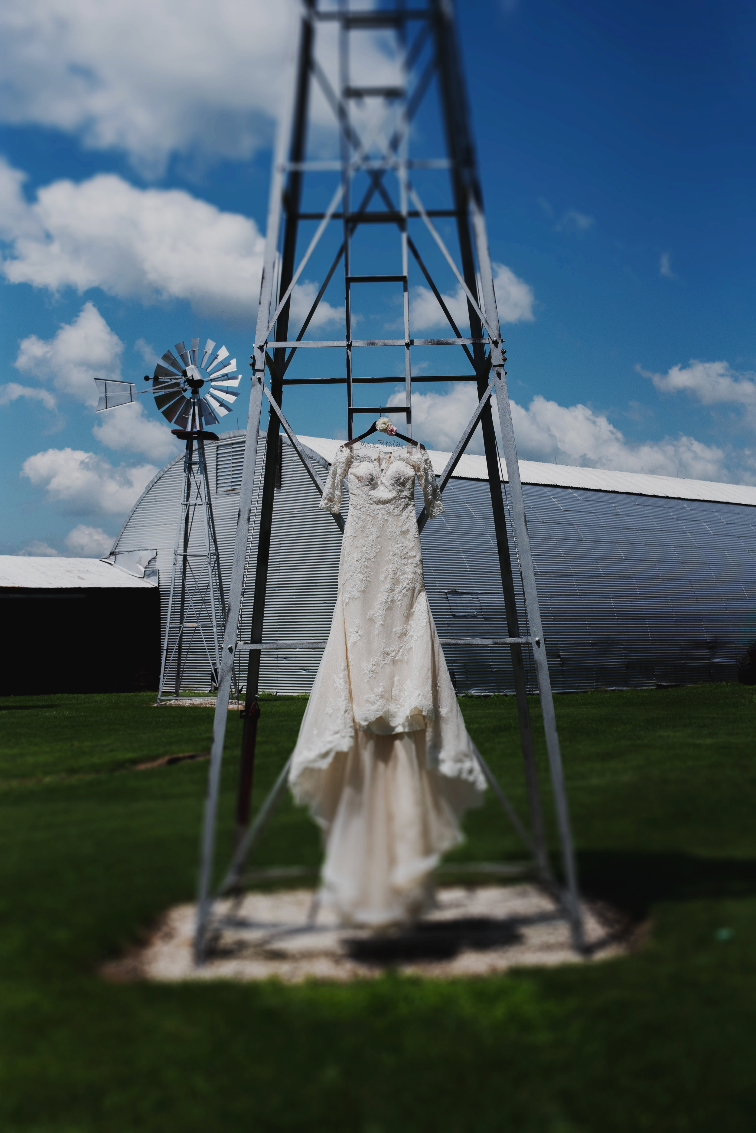 1_Risley-Margeno-farmwedding_0008.jpg