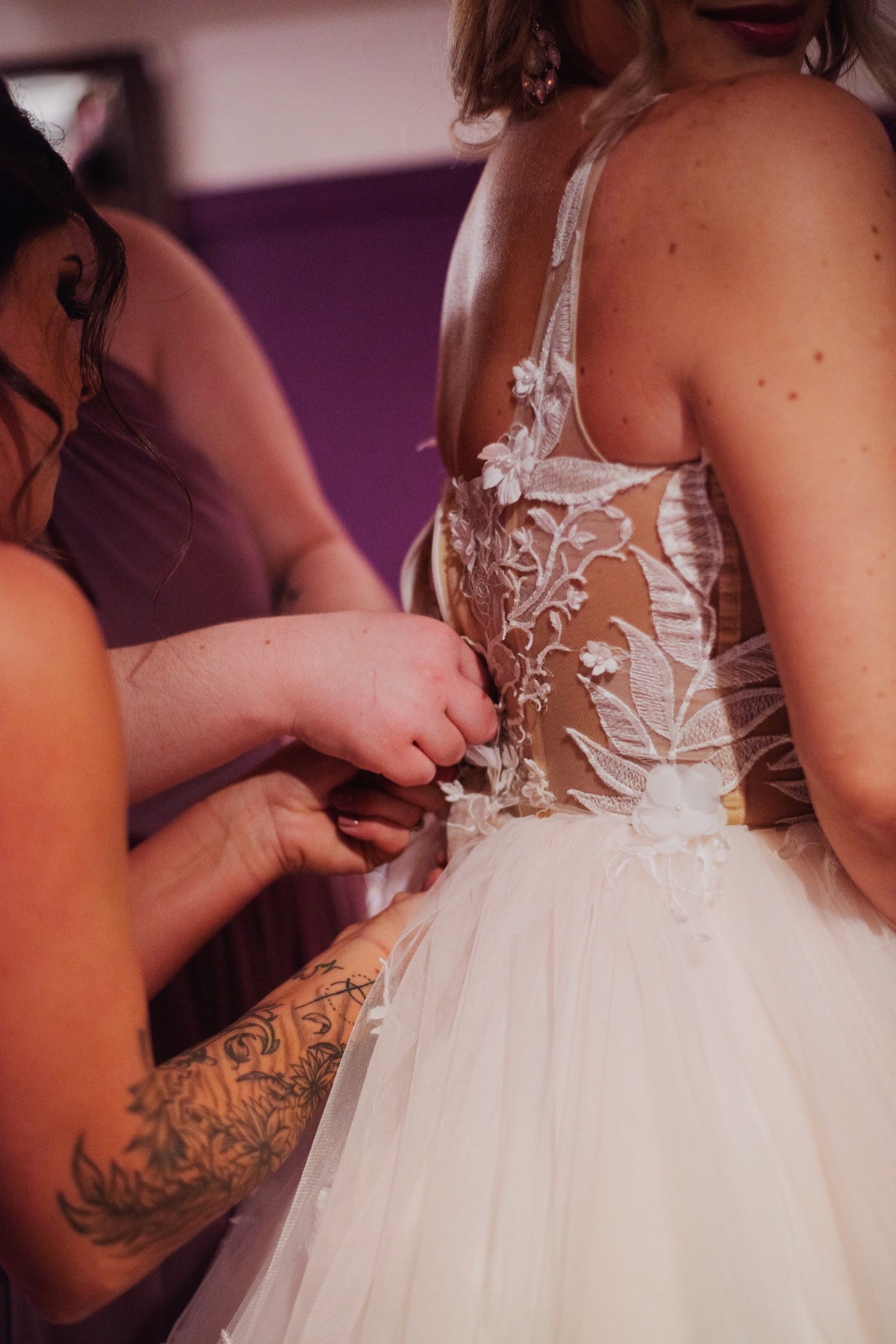 018_Benckendor-TheSilverFox-Streator-Wedding_0028.jpg