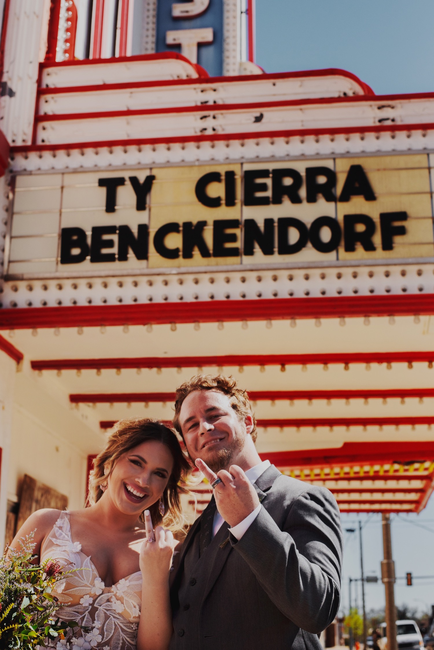 076_Benckendor-TheSilverFox-Streator-Wedding_0112.jpg