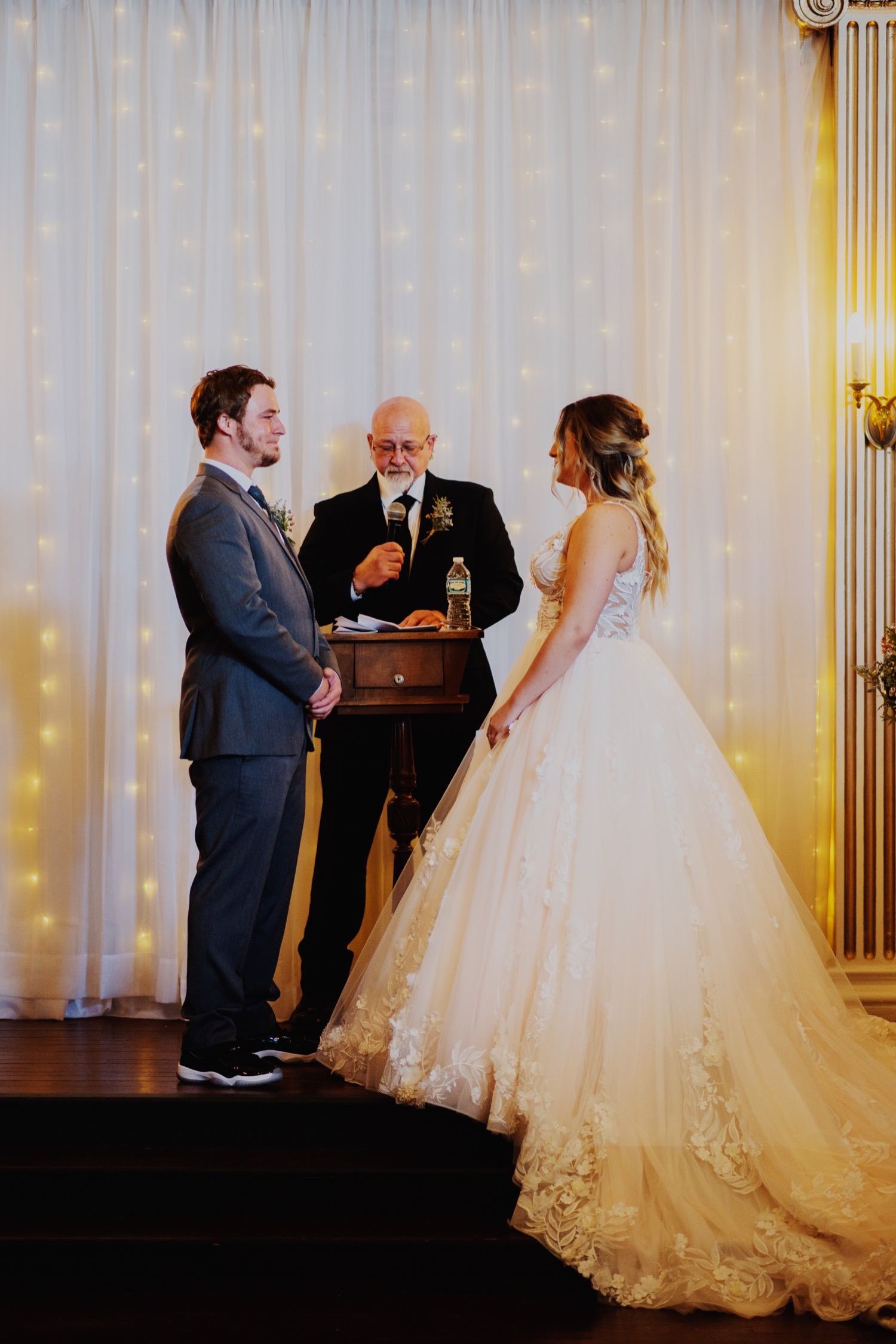 107_Benckendor-TheSilverFox-Streator-Wedding_0156.jpg