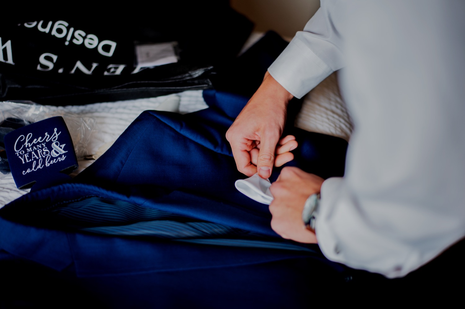 05_Moser-Wedding-GuysGettingReady_0021.jpg