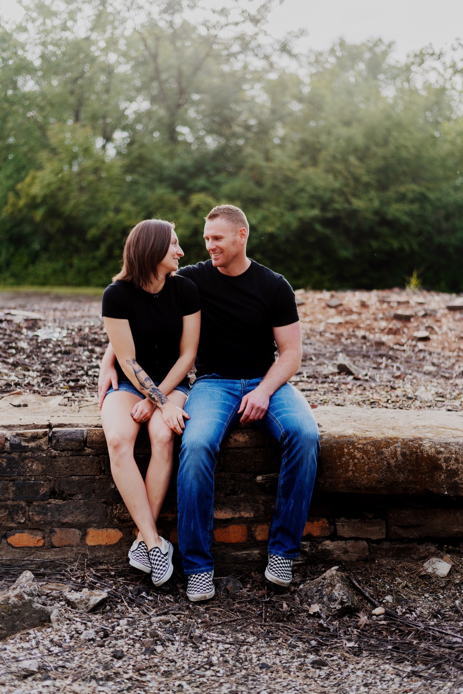 02_Shelbi-Brian-EngagementSession-Joliet-Ironworks_0042.jpg