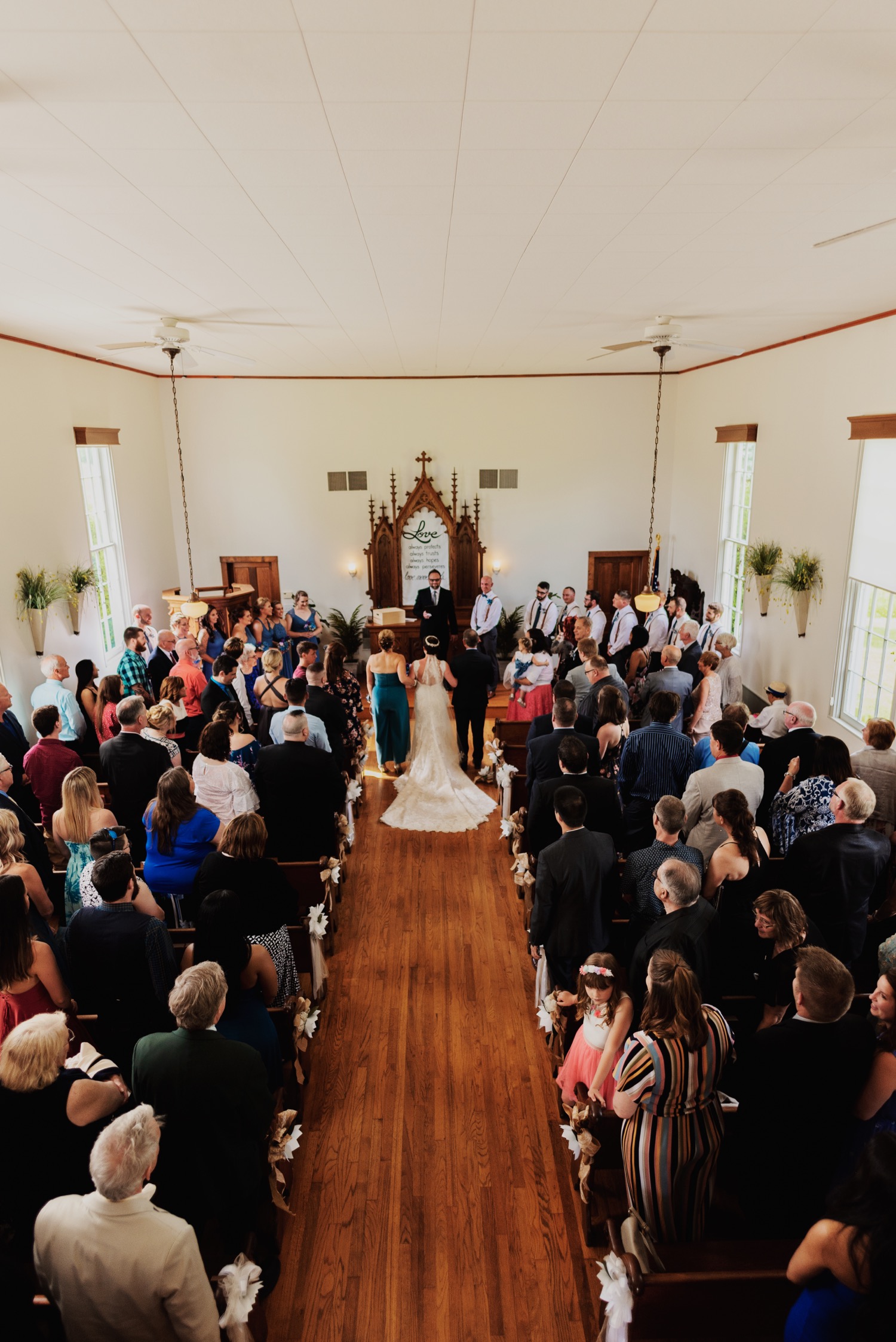058_Bowden-Pavlocik-Galena-OakHillFarm-Wedding_0088.jpg