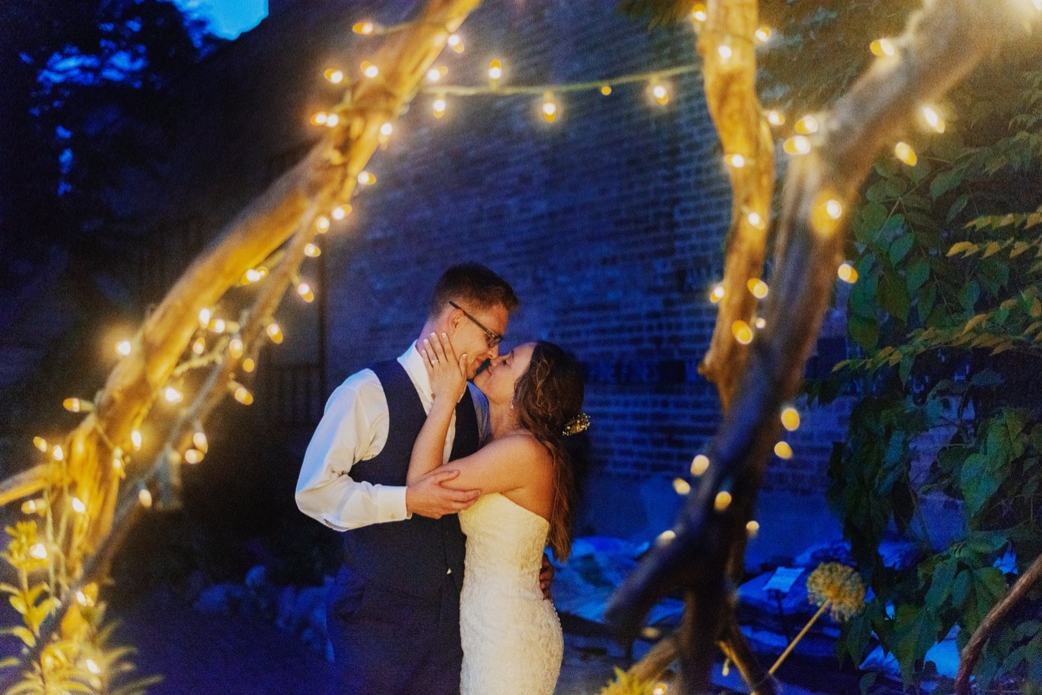 155_Treml-Meck-Blumen-Gardens-Sycamore-Wedding0239.jpg