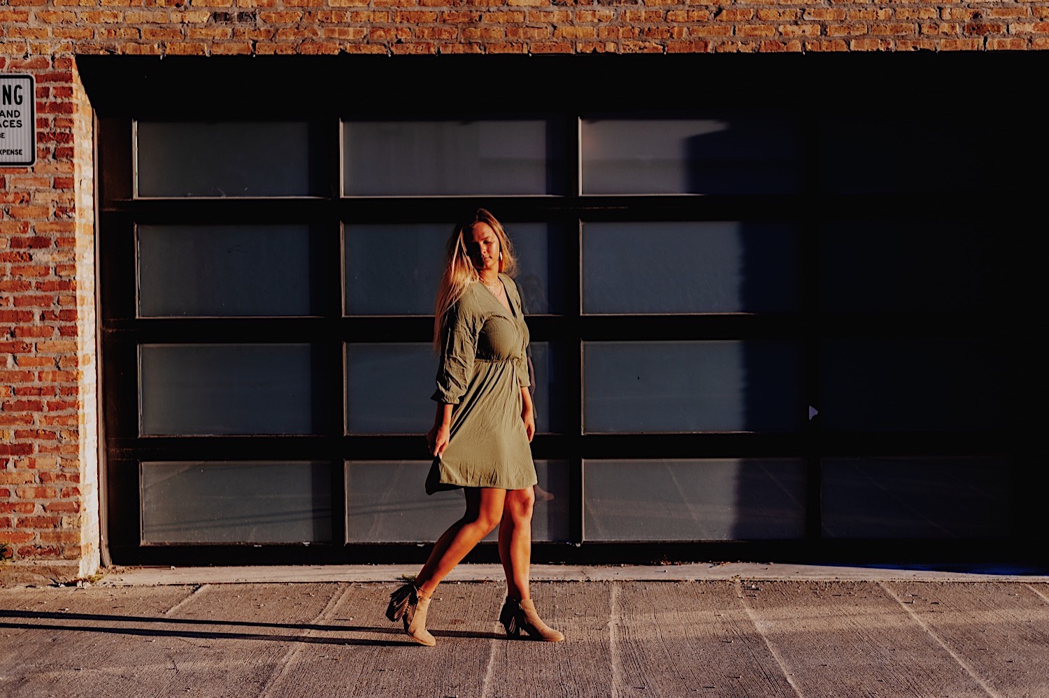 29_Skyler-SeniorSession-WestLoop-Chicago0633.jpg