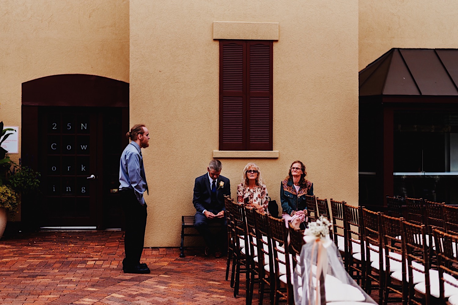 041_Dodd-Hejnar-Riverside-Reception-Geneva-Illinois-Wedding_0063.jpg