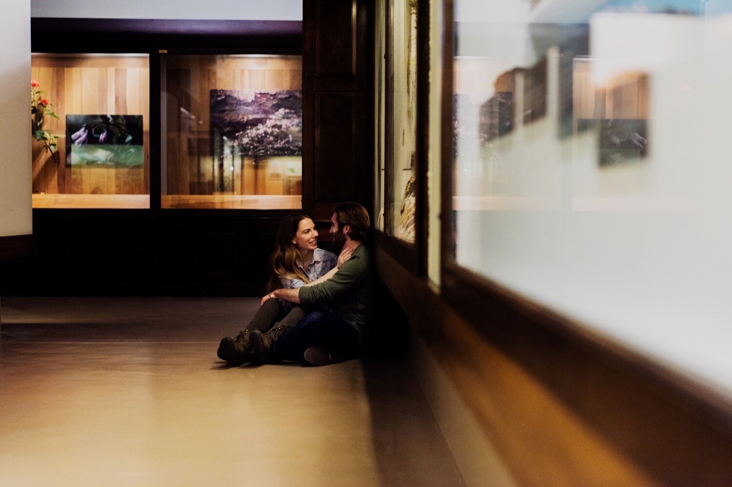 29_Rebekah-Jacob-FieldMuseum-Chicago-EngagementSession_0859.jpg