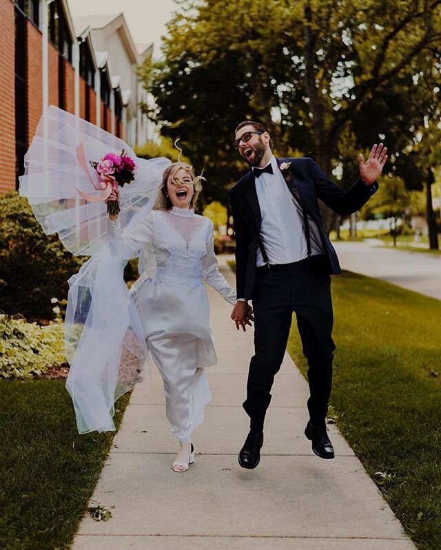 Those just married feels 😍 // currently prepping for another intimate wedding right now and had to share a photo from a small wedding I photographed this week! Molly and Jordan had a small church ceremony and then celebrated with family and friends 