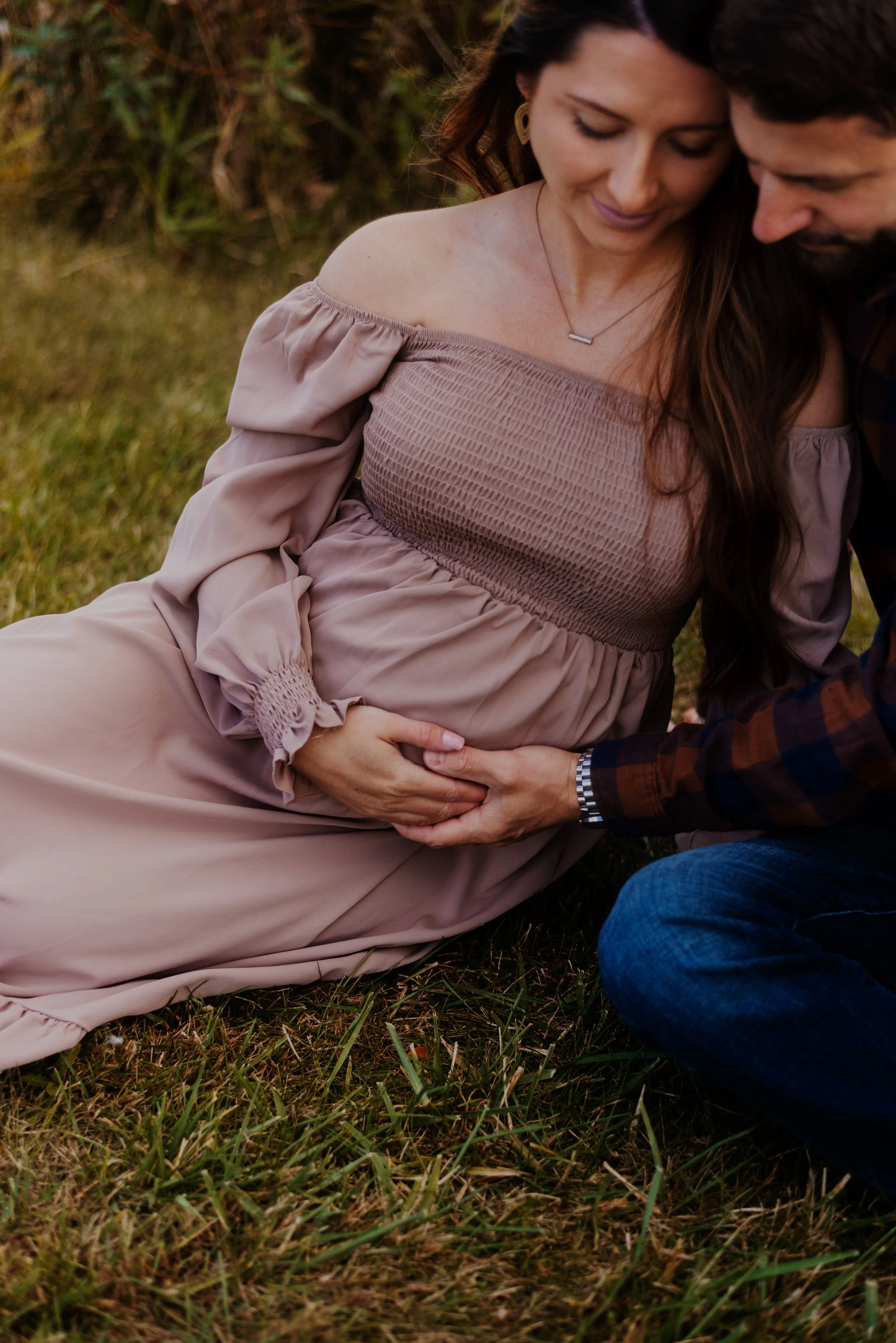 Emily and Mike Maternity Session Aurora Fiddler Park 2022