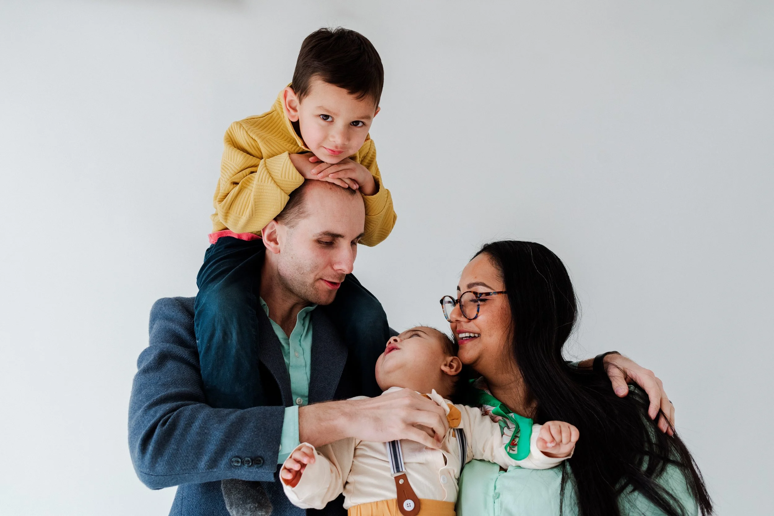 Hafeez Extended Family Winter Wheaton Illinois Studio Session // Western Suburbs of Chicago Family Photographer