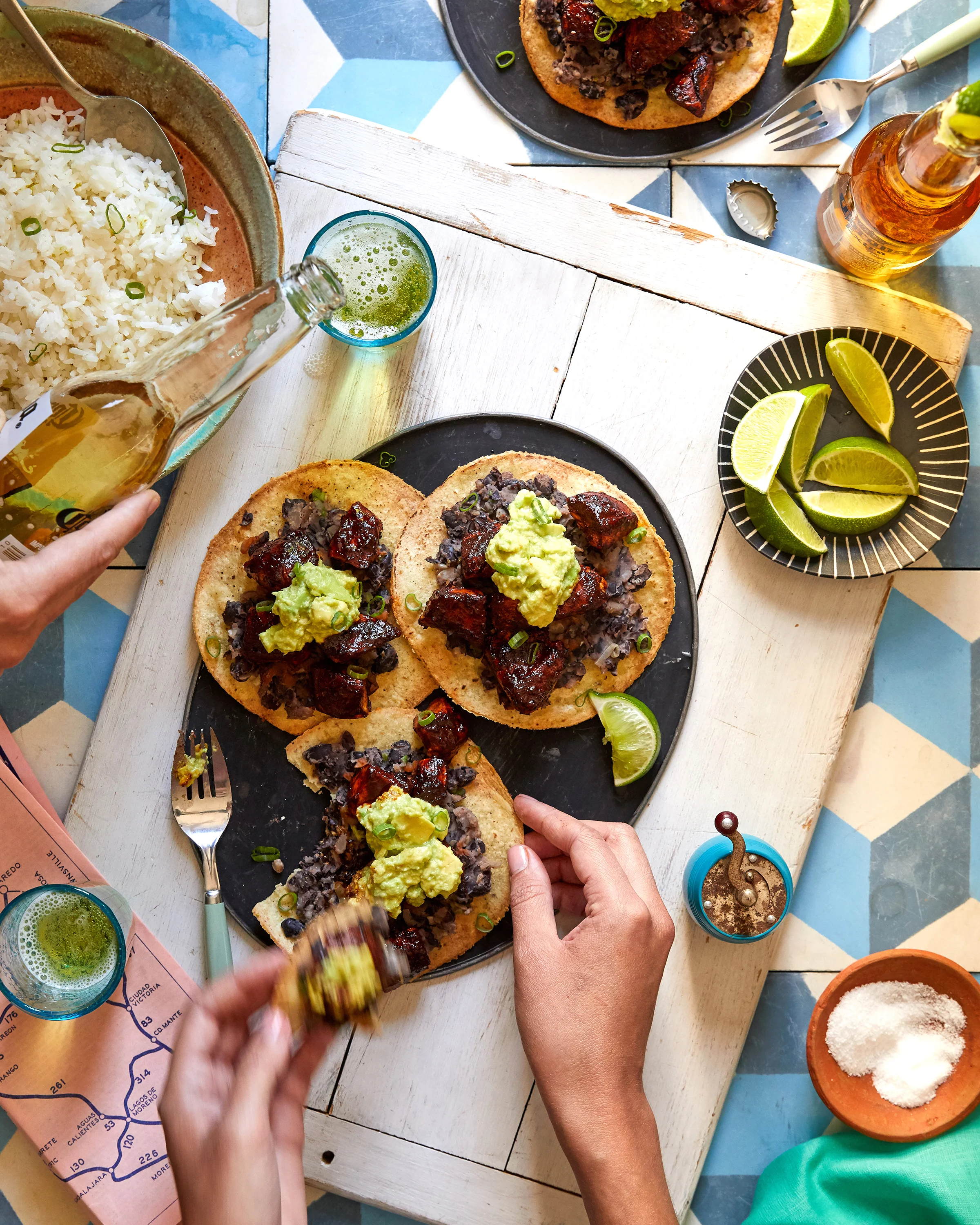 Mexico_Tostadas_Airbnb_031518_1221_beer-foam.jpg