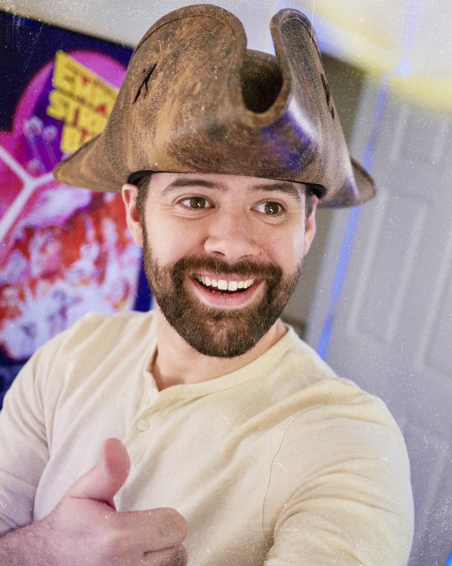 I know I'm late to the party, but I started playing Sea of Thieves and I'm OBSESSED. Building a crew of friends, exploring the open seas, hunting for treasure, and battling other crews is just SO FUN. 

I've been streaming it basically every Wednesda