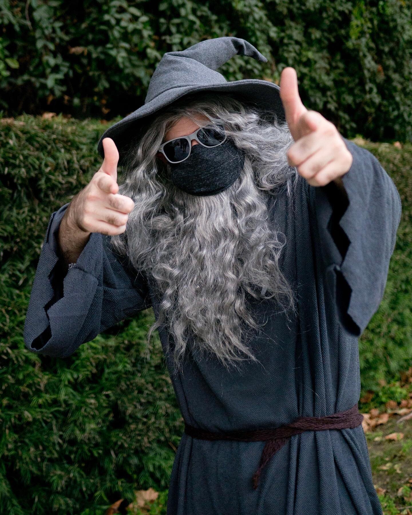 Yo, Gandalf says wearing masks are cool!! Protecting the people of (M̶i̶d̶d̶l̶e̶) Earth has never been easier! Happy Halloween.