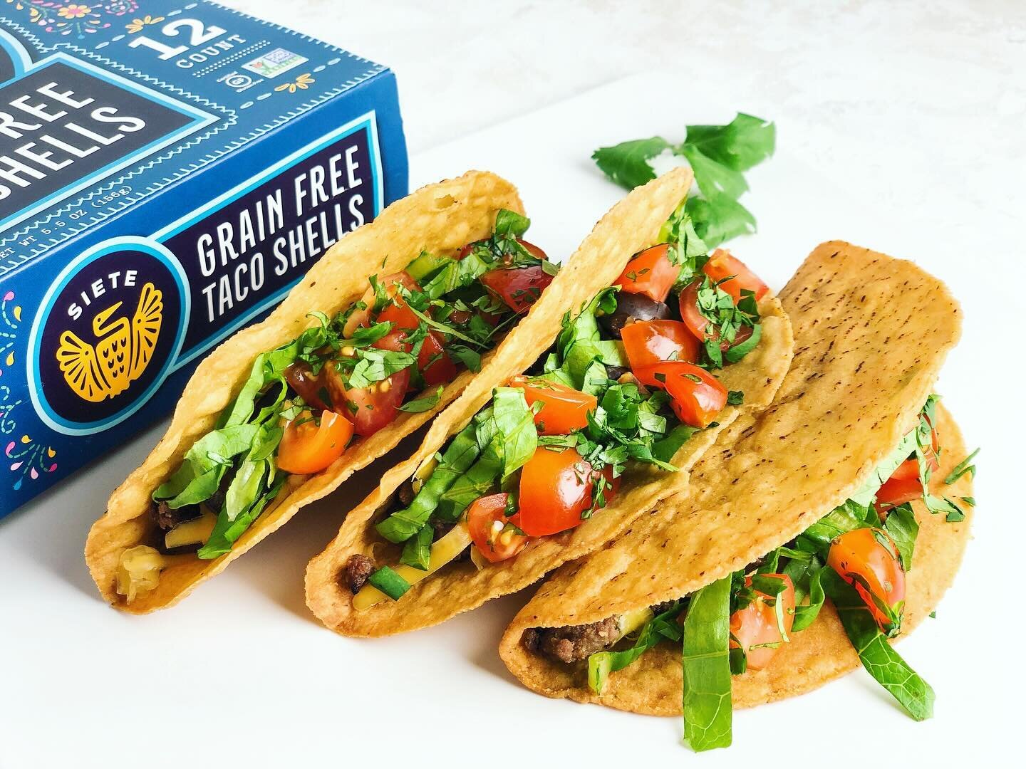 It&rsquo;s #CrunchyTacoDay and what better way to celebrate than with a taco in @sietefoods grain free taco shells! 

When you are a grain-free eater, there tends to be a few things you can&rsquo;t enjoy, and tacos may be one of them. Luckily, @siete