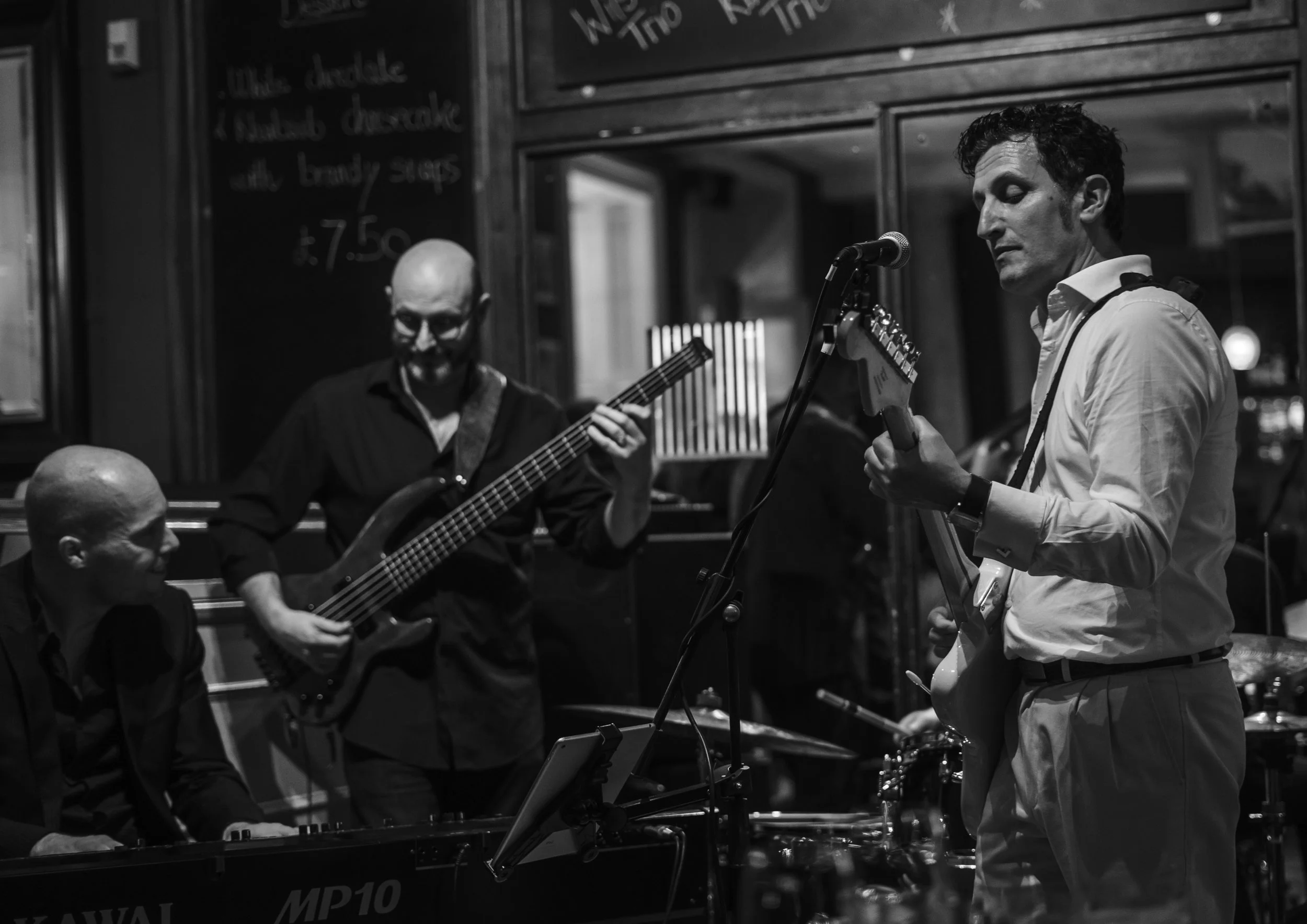 live-music-pub-and-bar-in-bath.jpg