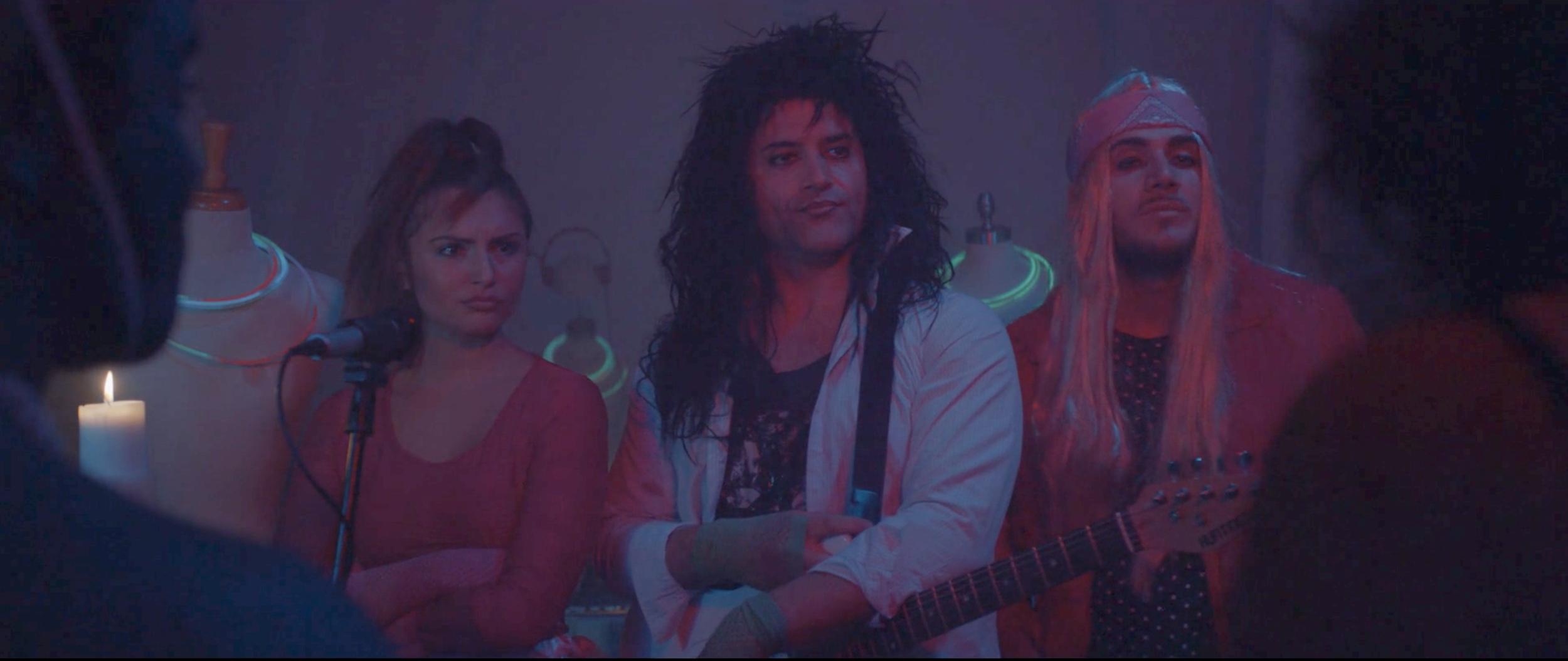 NEON_MANNIQUINS.png