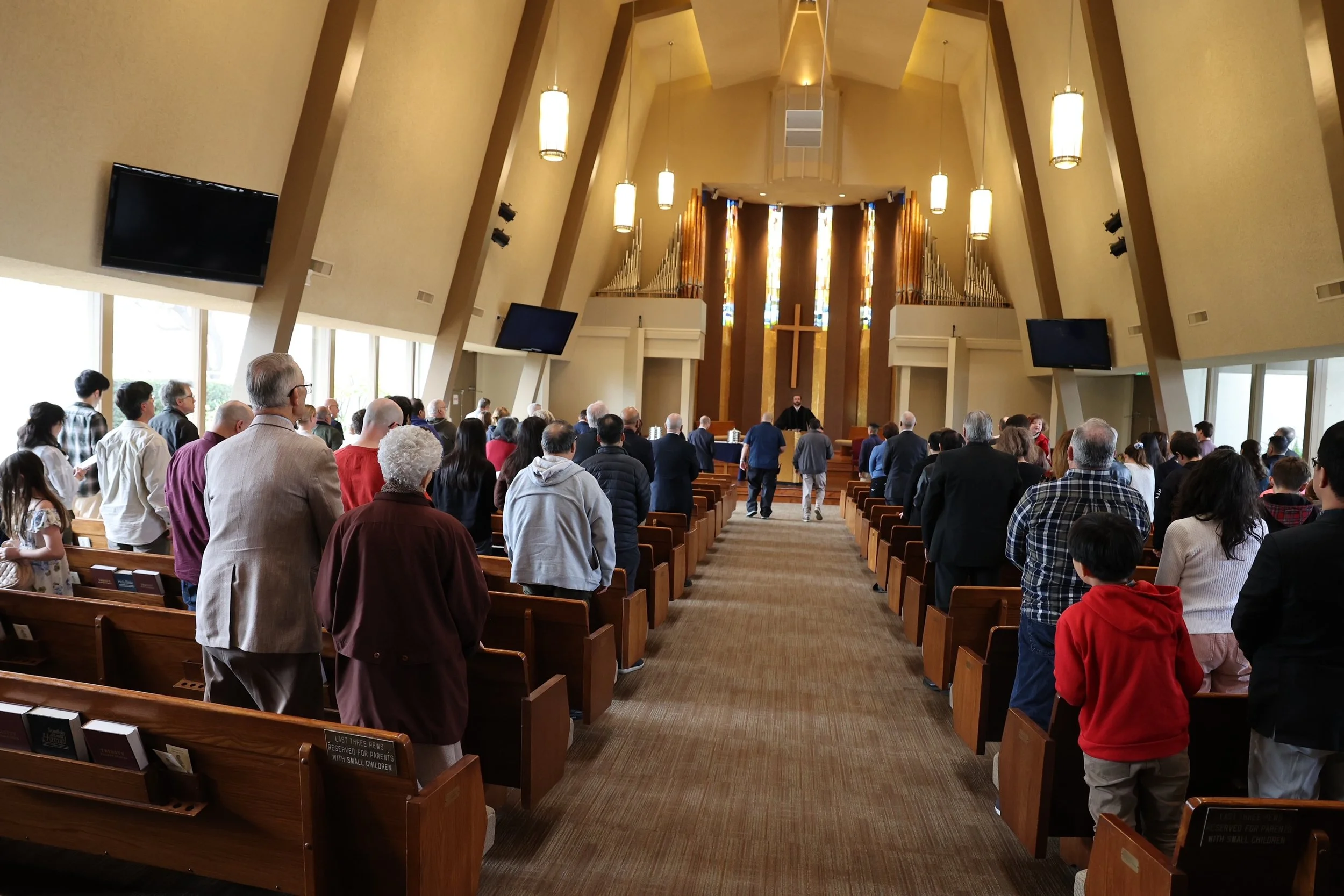 Church Congregational picture 2024.JPEG